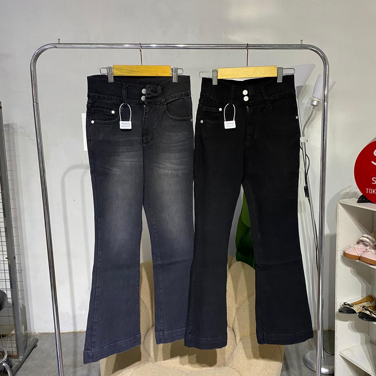 Celana jeans  wanita cutbray petite aspal 31-34