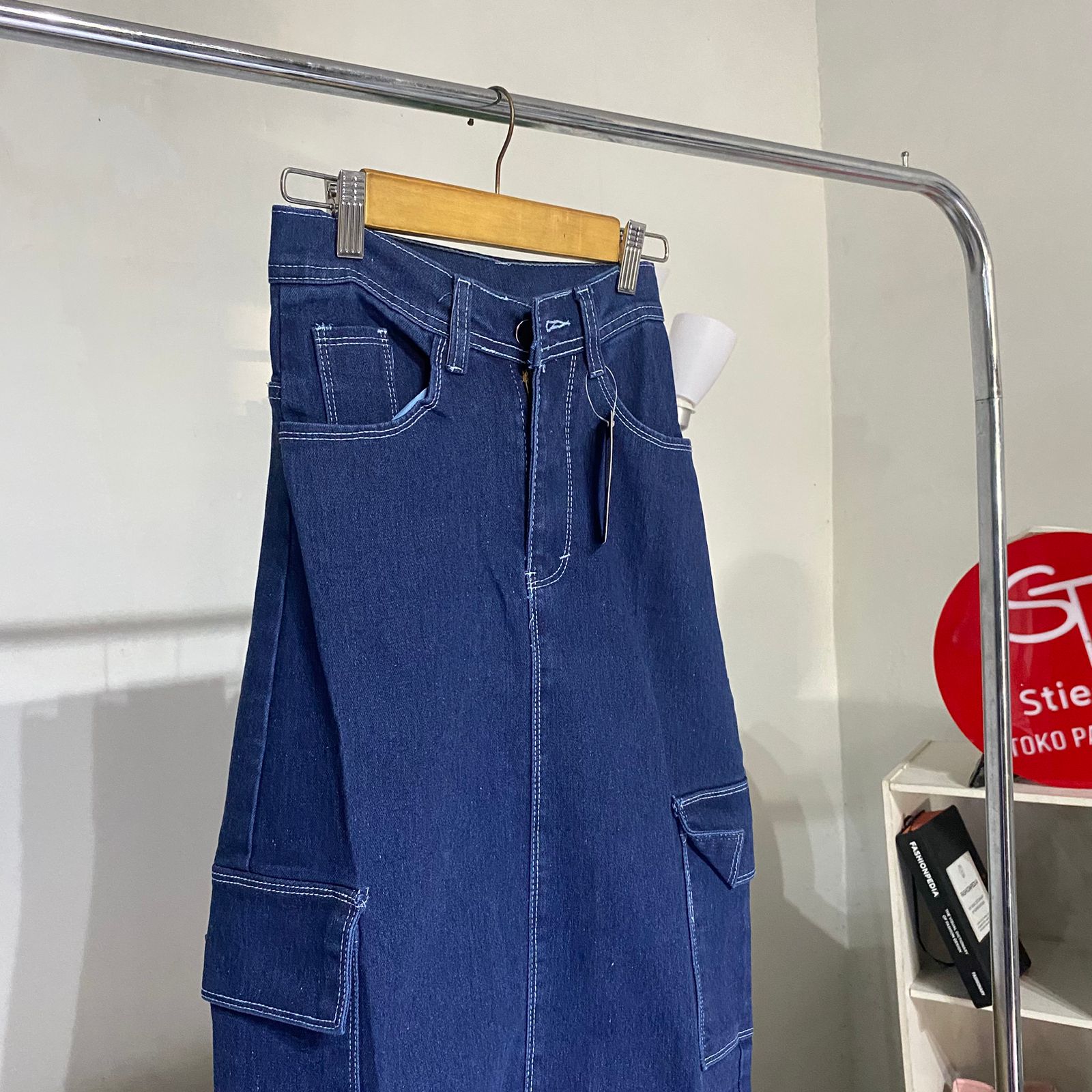 Rok jeans cargo wanita theona