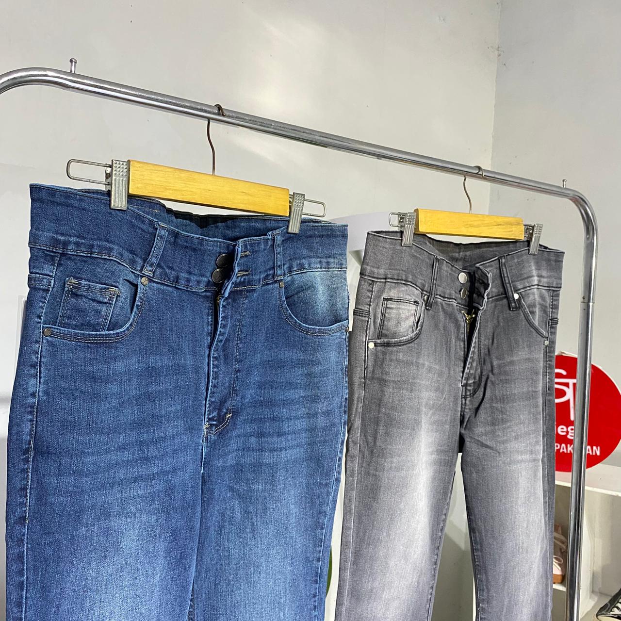 Celana jeans  wanita cutbray haze maxy