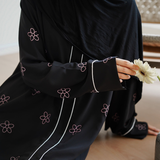 Abaya Floral Bunga Kamboja Abaya Wanita Kekinian
