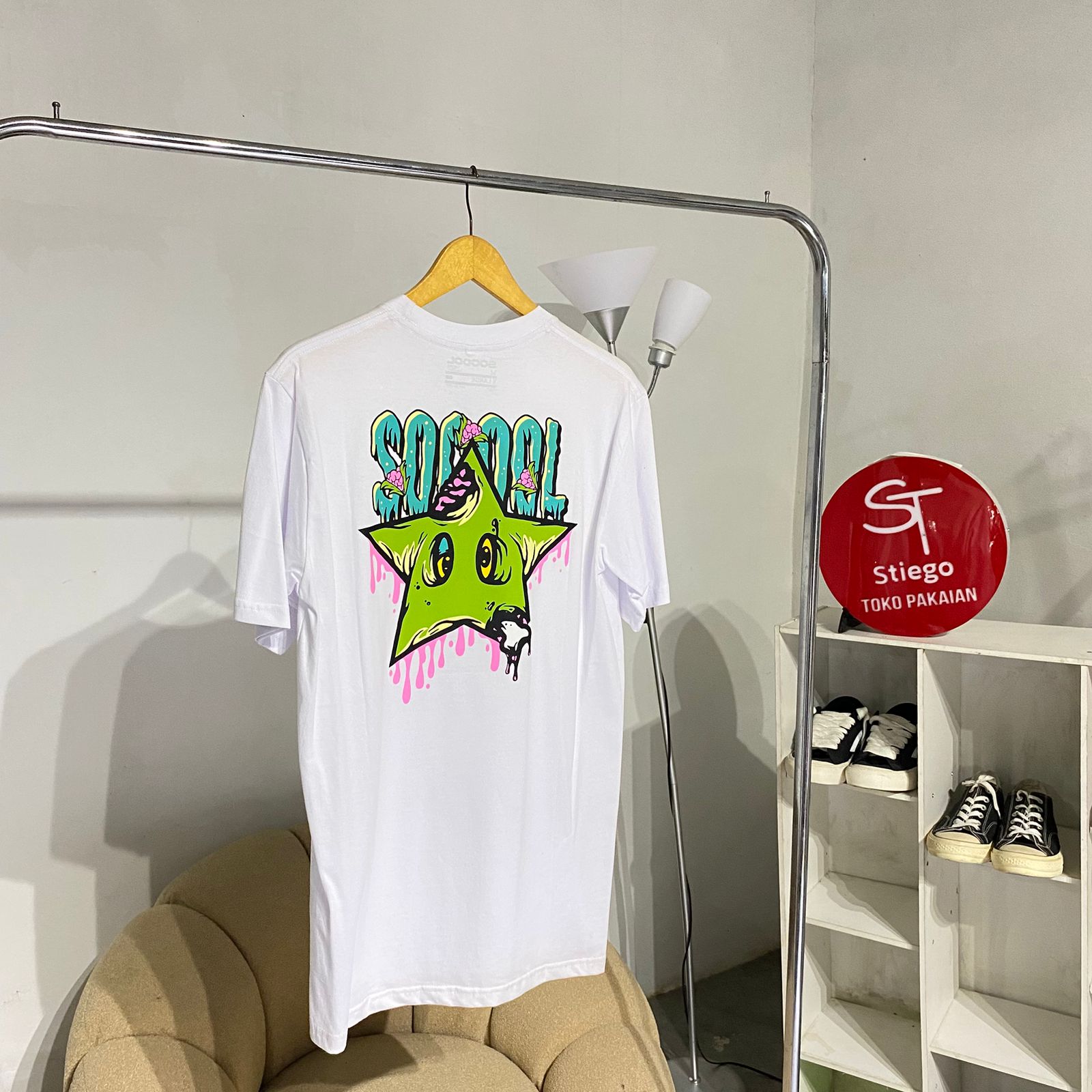 Atasan kaos seoccol pria lengan pendek