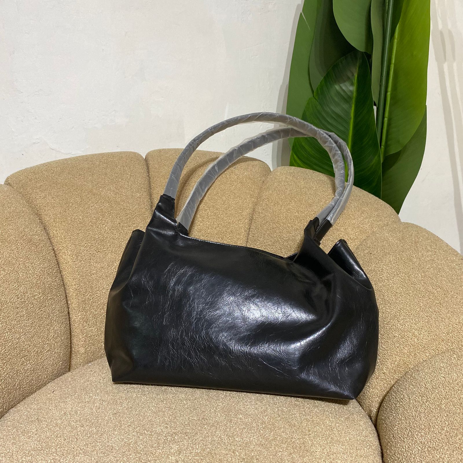 Tas slempang wanita motif tote Larisa