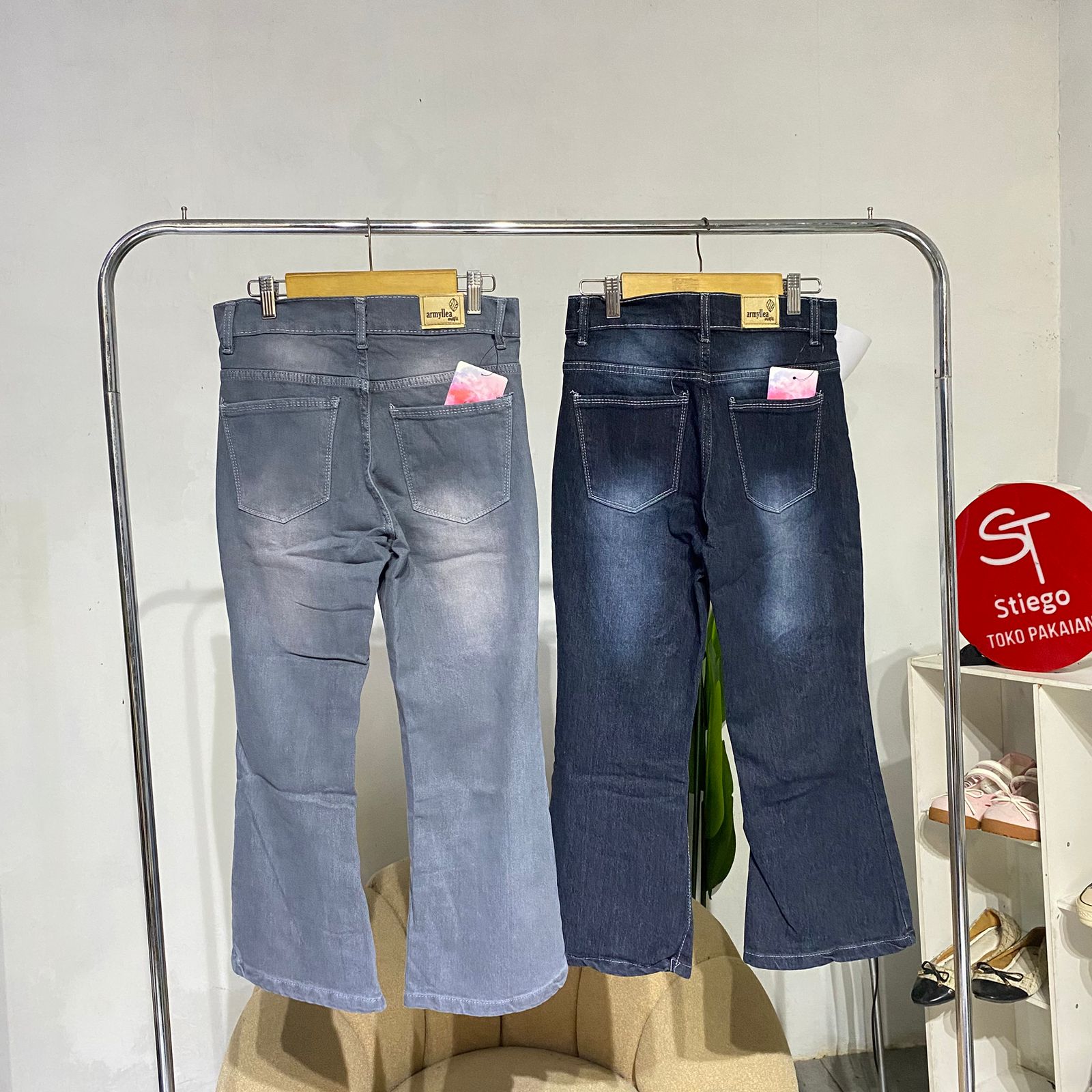 Cutbray wanita jeans  7/9 armyllea