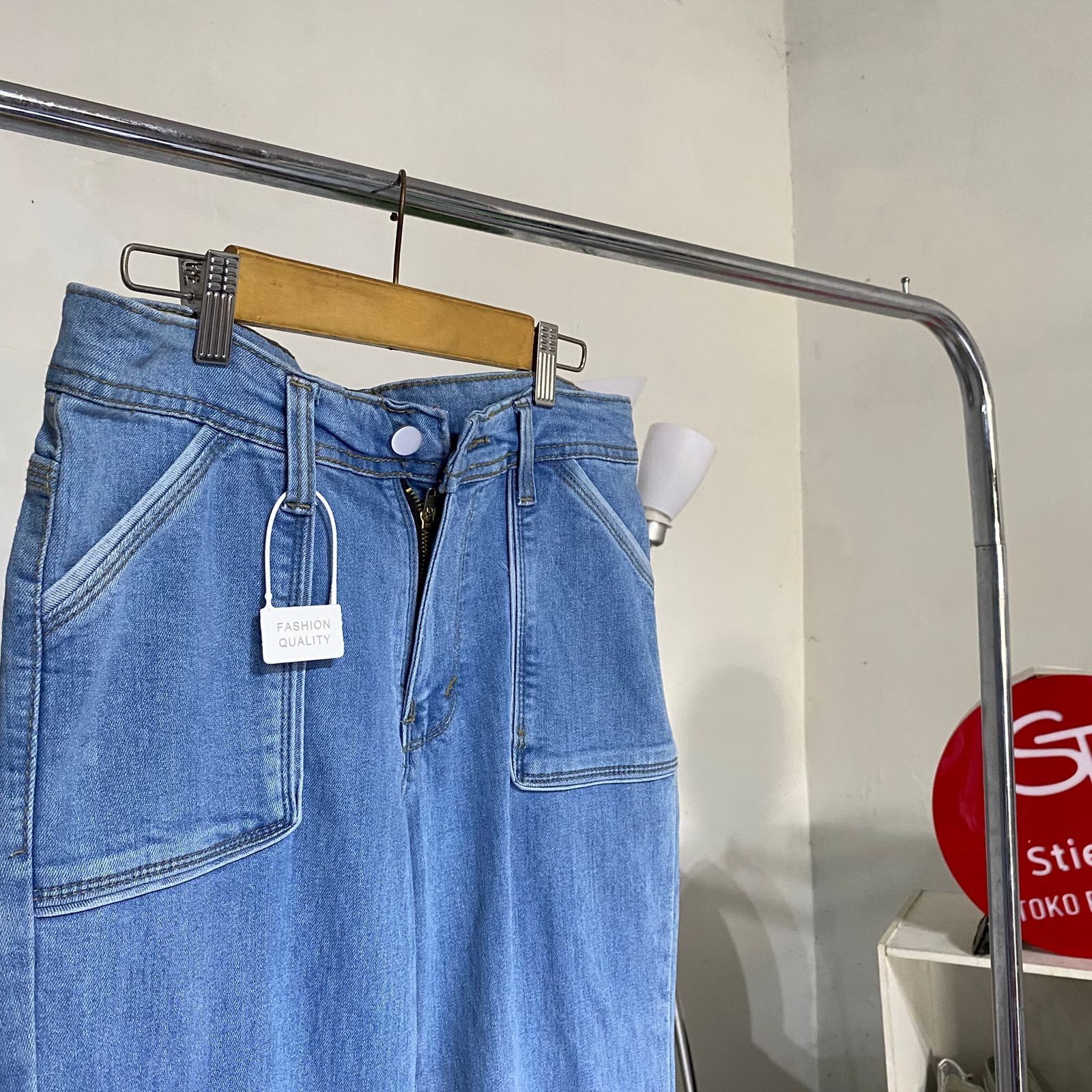 Celana wanita jeans cutbray tasin