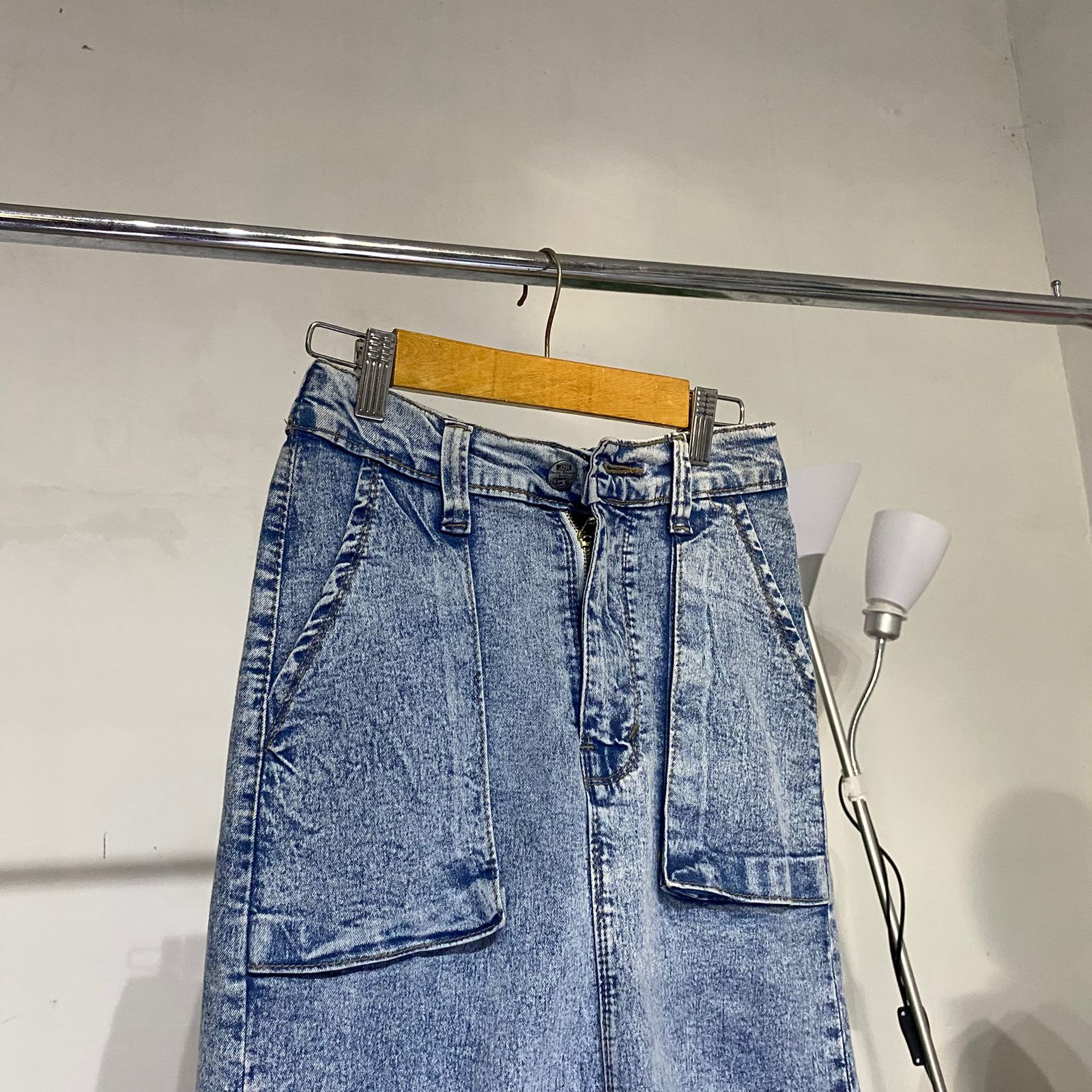 Rok jeans slim  wanita J2R