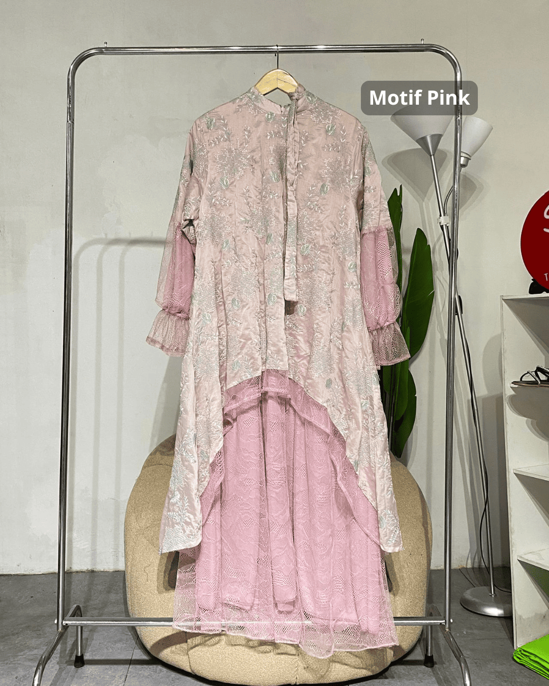 Gamis Wanita anggun angle