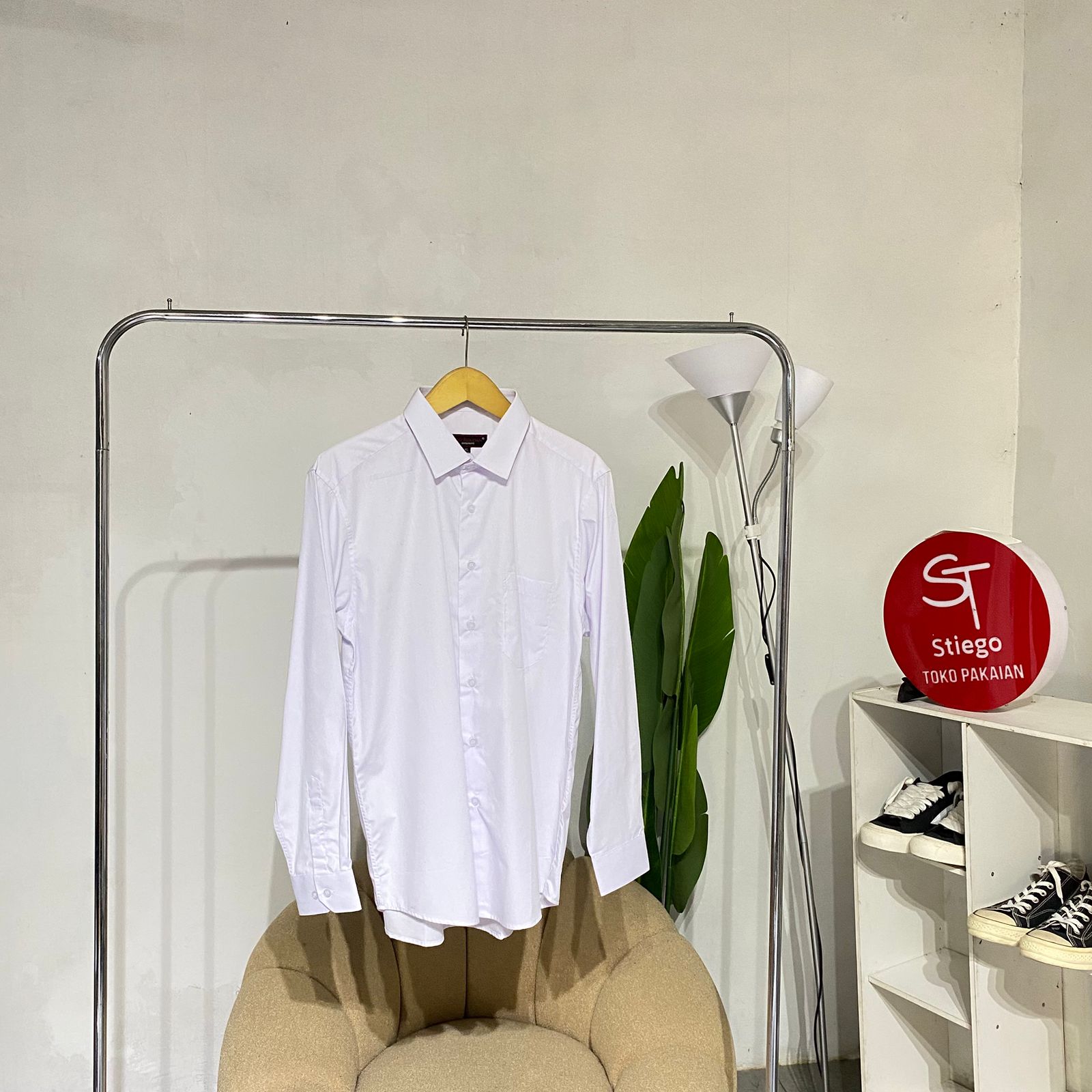 Kemeja pria formal polos lengan panjang ( ukuran XL-XXXL )