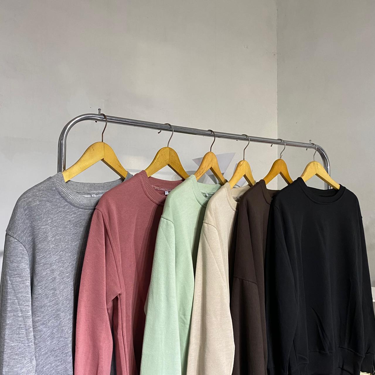 sweater crewneck polos pria