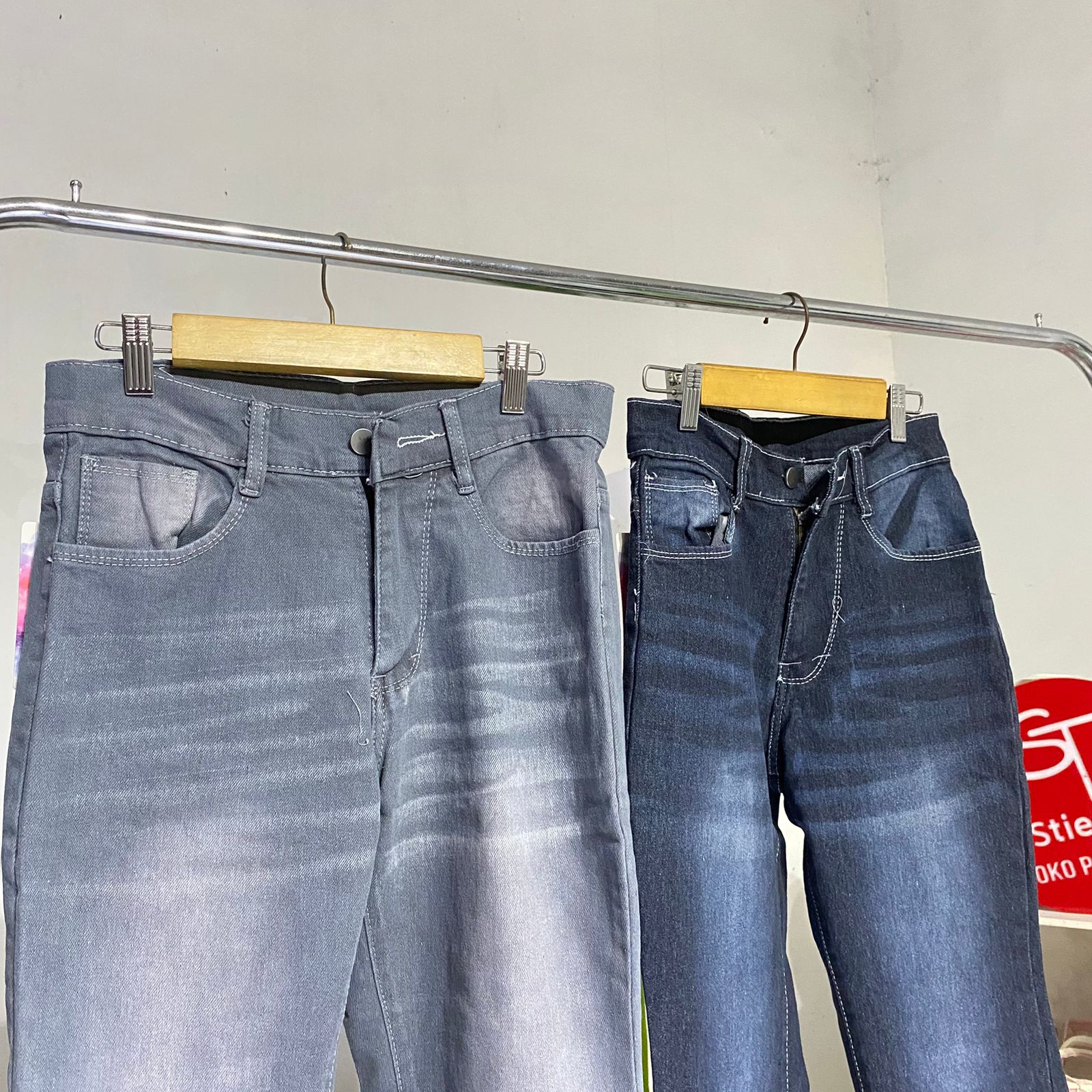 Cutbray wanita jeans  7/9 armyllea