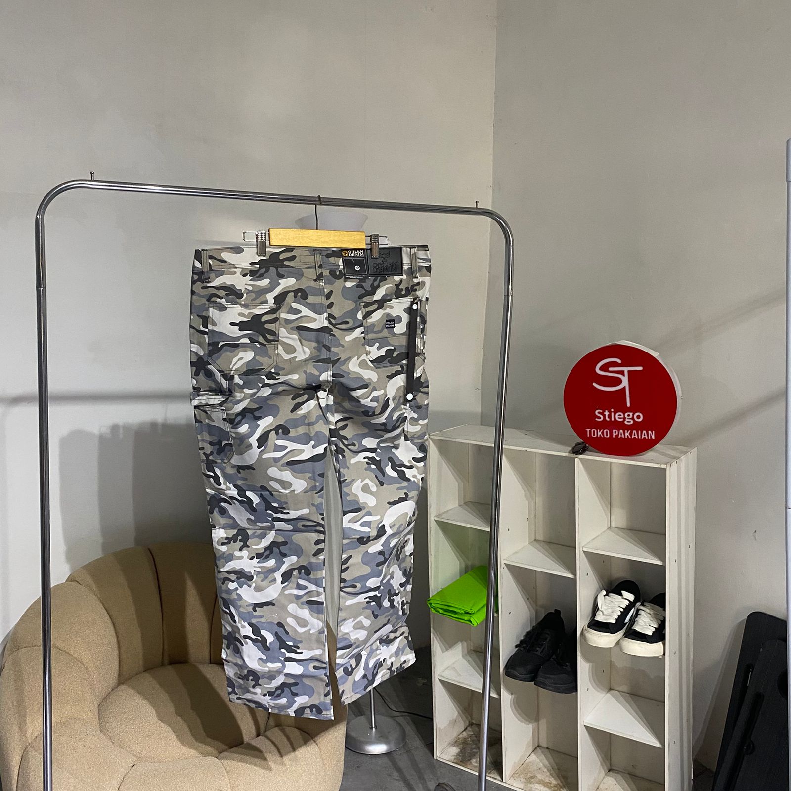 Celana pria loreng camo baggy