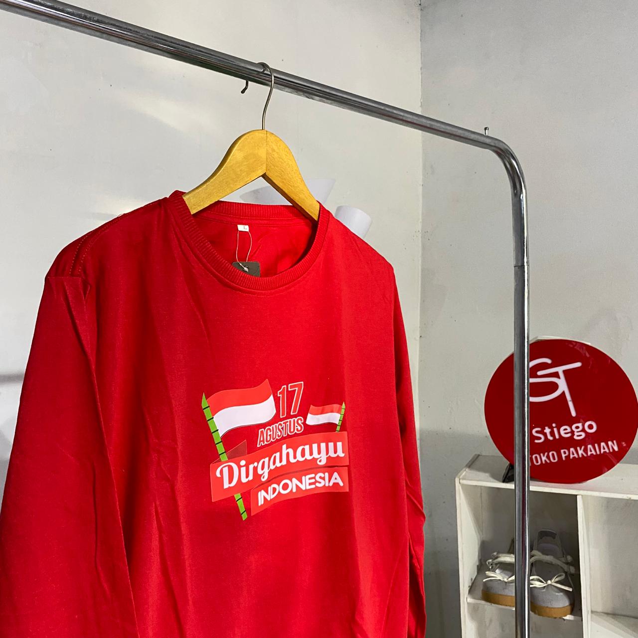 Atasan wanita kaos sablon 17agustus (L)