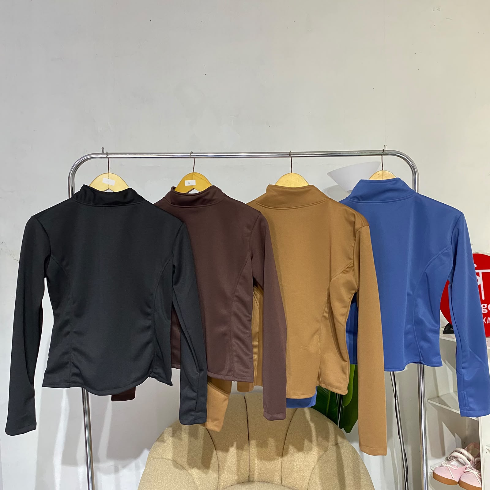 Jaket olahraga wanita slim rebilion