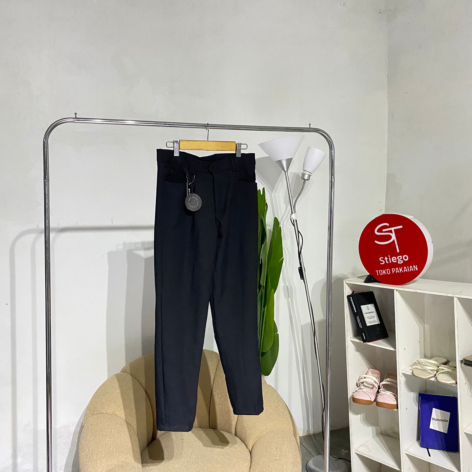 Celana wanita formal kerja
