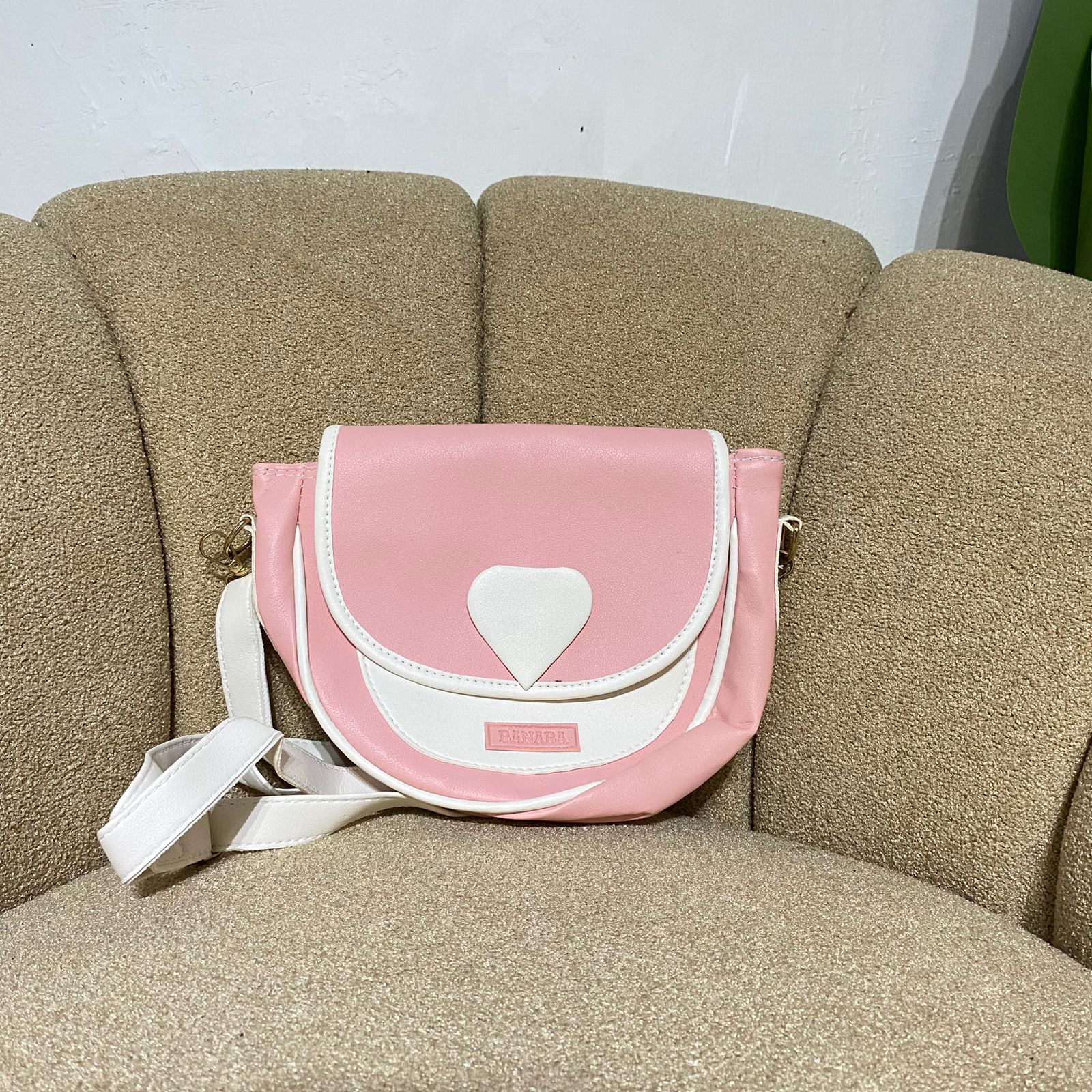 Tas wanita rena slempang love