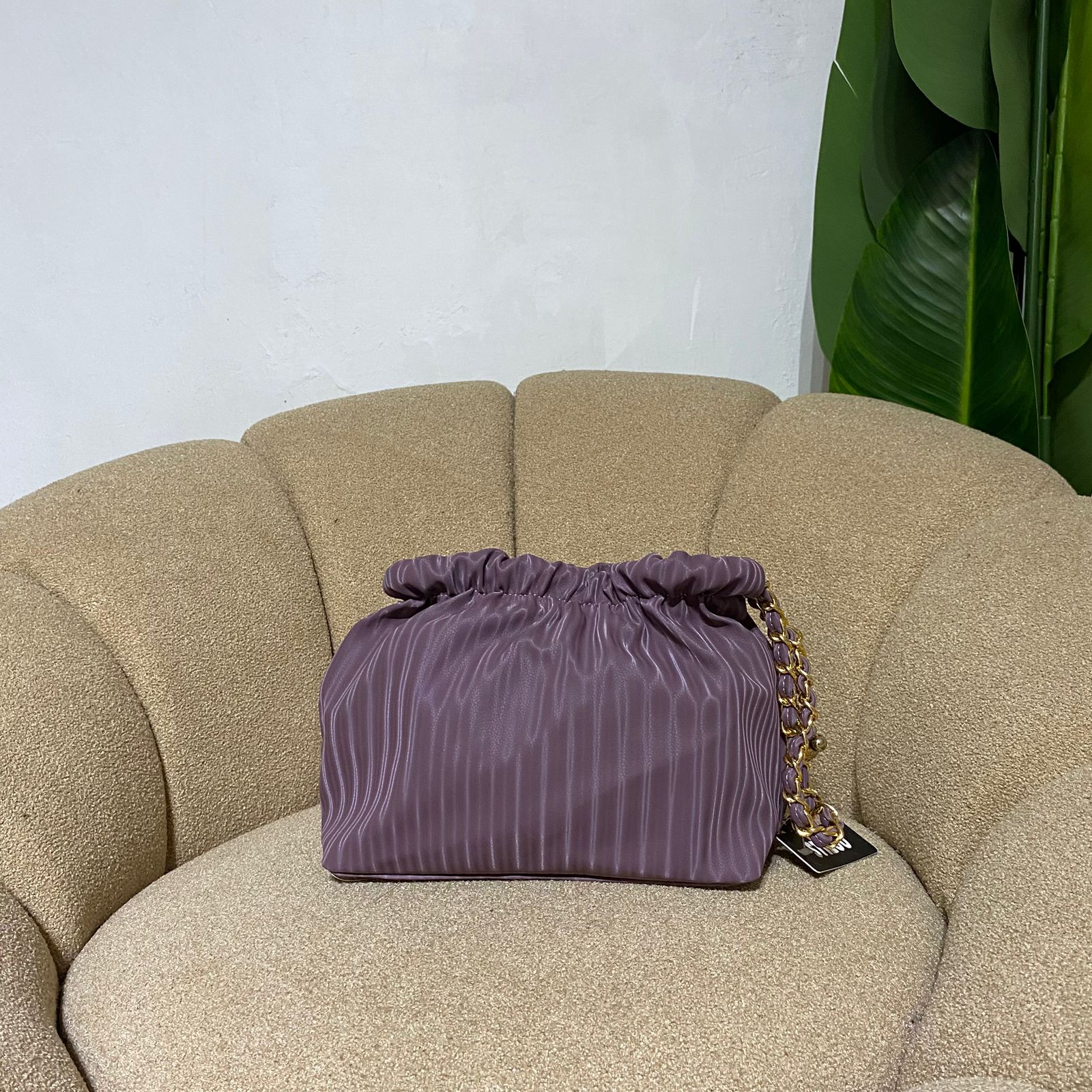 Tas slempang wanita motif Erlina glosy