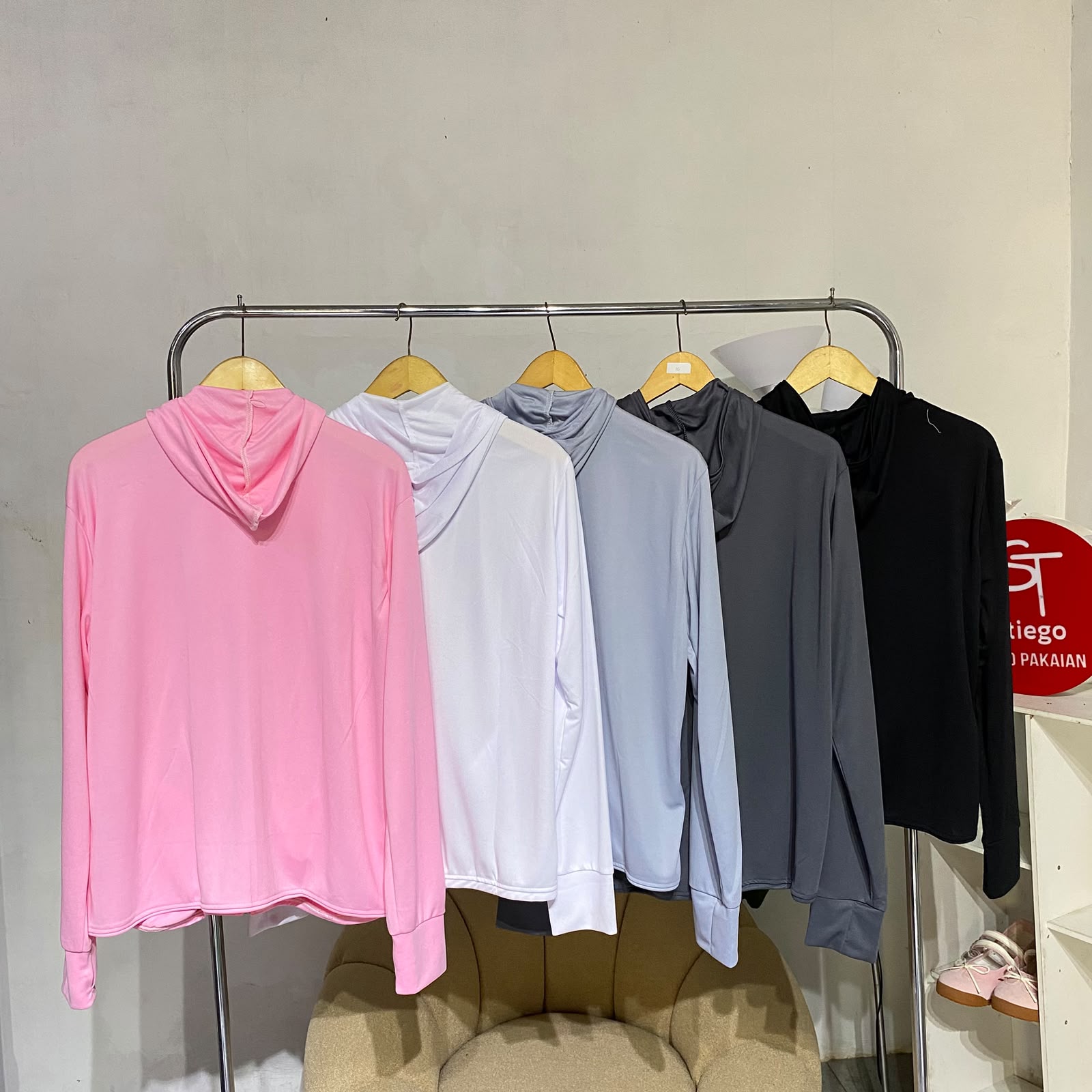 Jaket olahraga wanita slim anti uv ziper basic