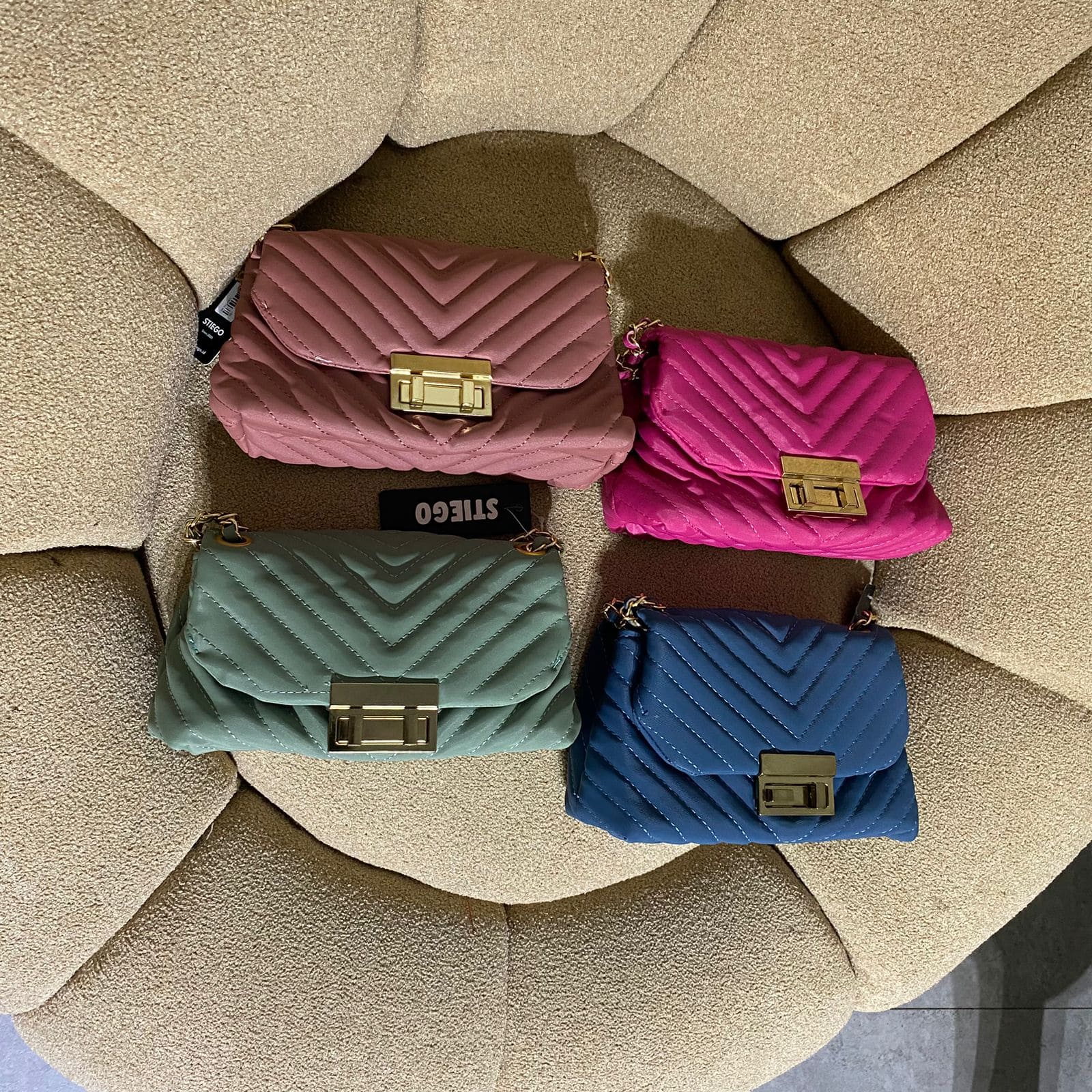 Tas wanita selempang lizy kecil