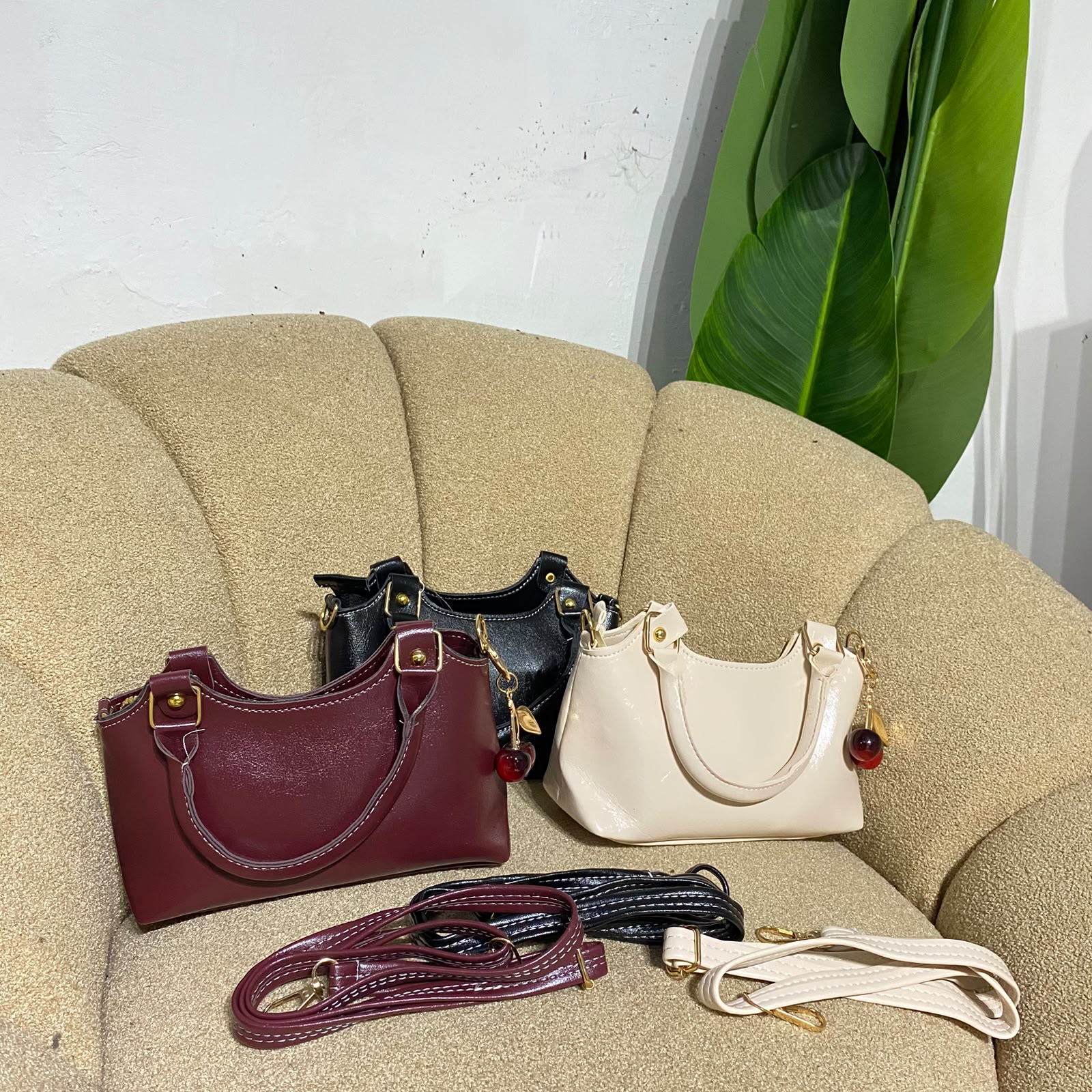 Tas wanita sling bag Yona bag