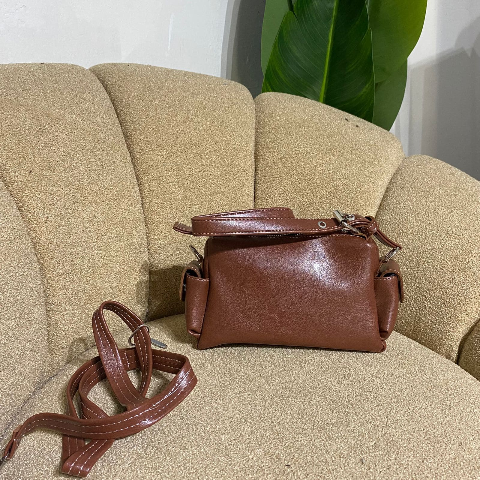 Tas slempang wanita motif otg Pita