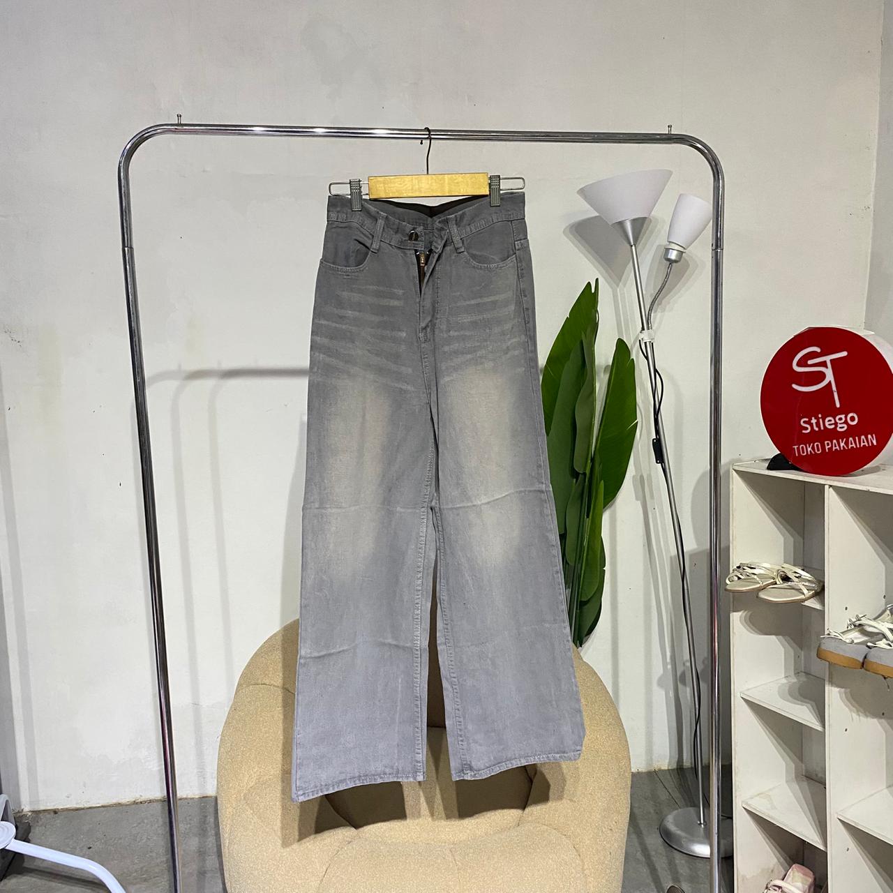 Celana jeans wanita baggy abu