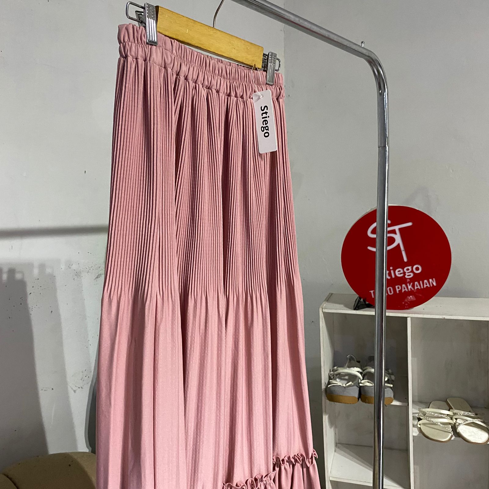 Rok wanita Polos pink sudun