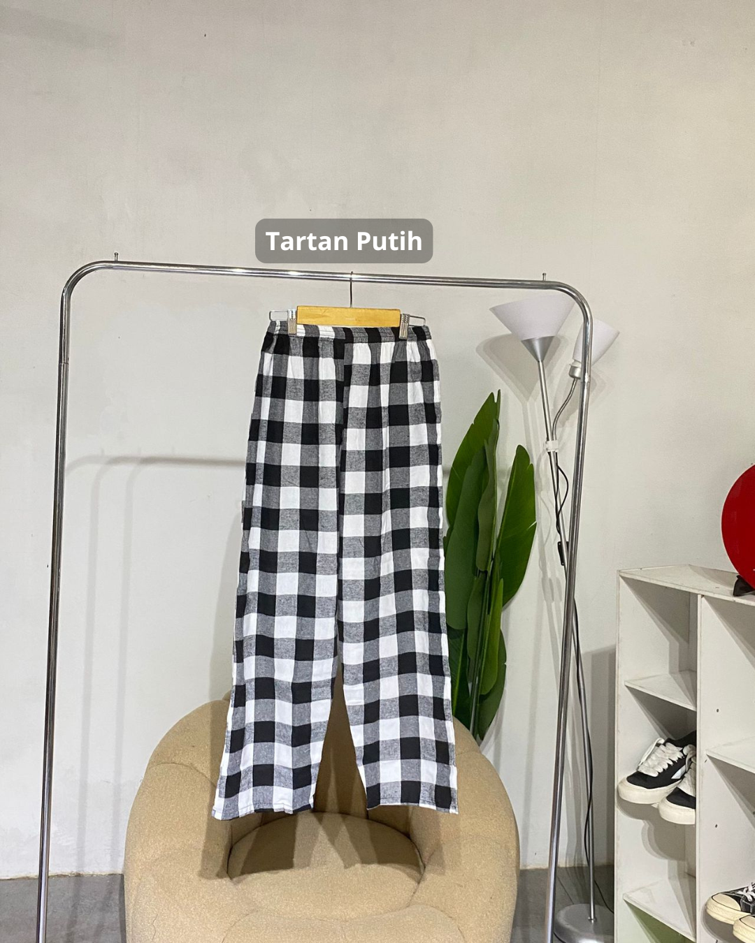 Celana panjang pria tartan santai