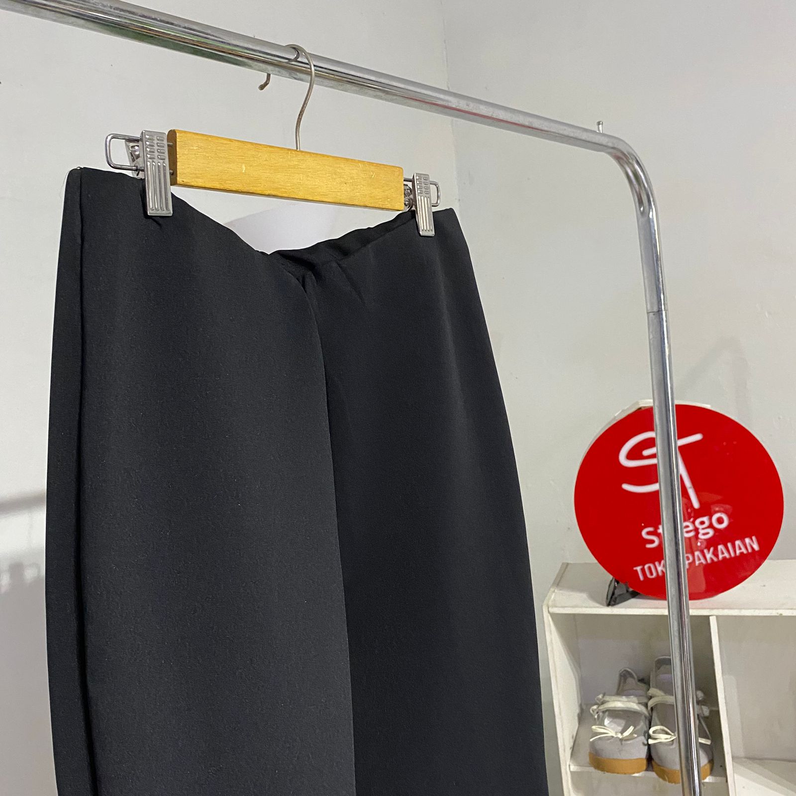 Celana wanita flare cutbray scuba