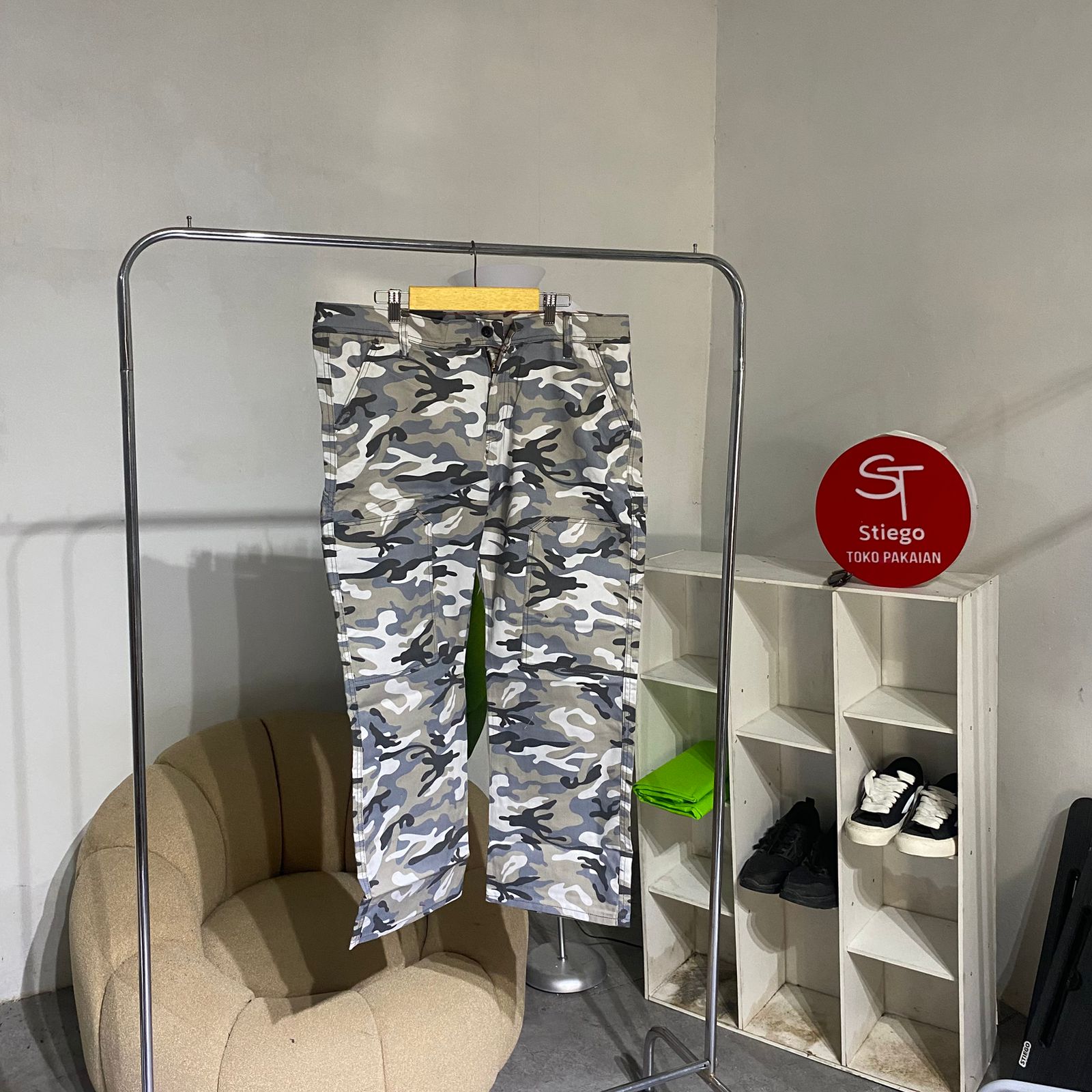 Celana pria loreng camo baggy