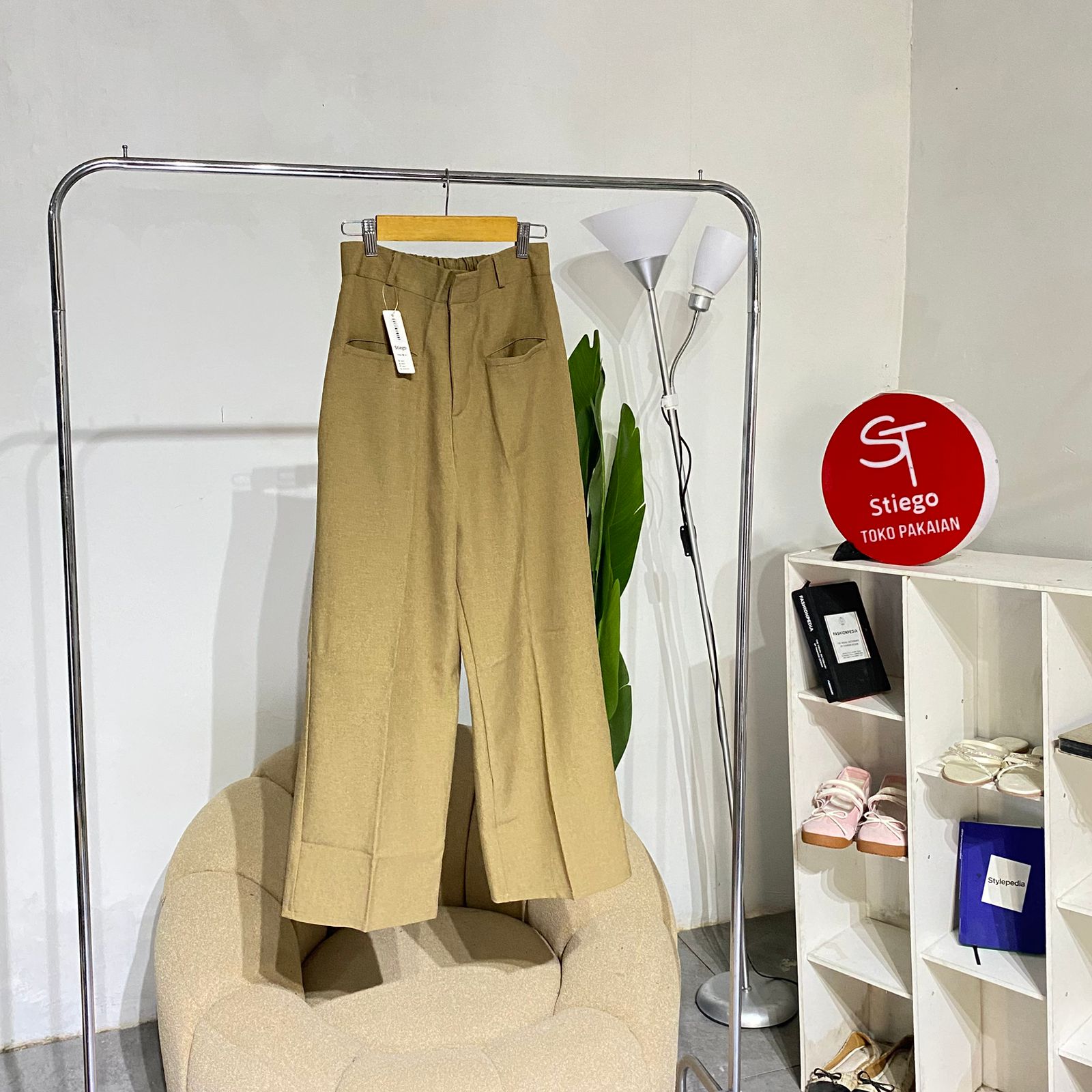 Celana wanita loose  elora pants