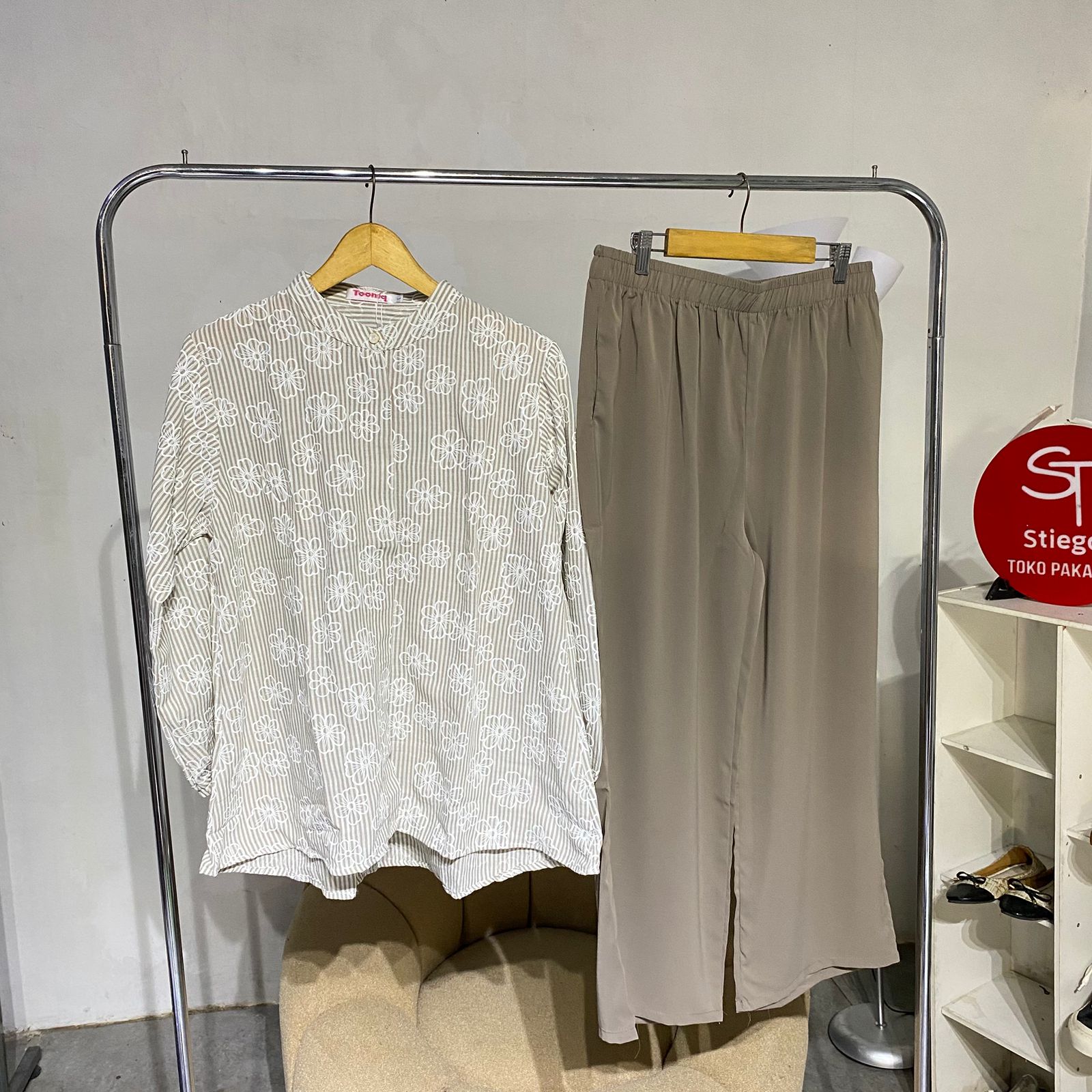 onset  wanita  blouse bs9  Tooniq bunga