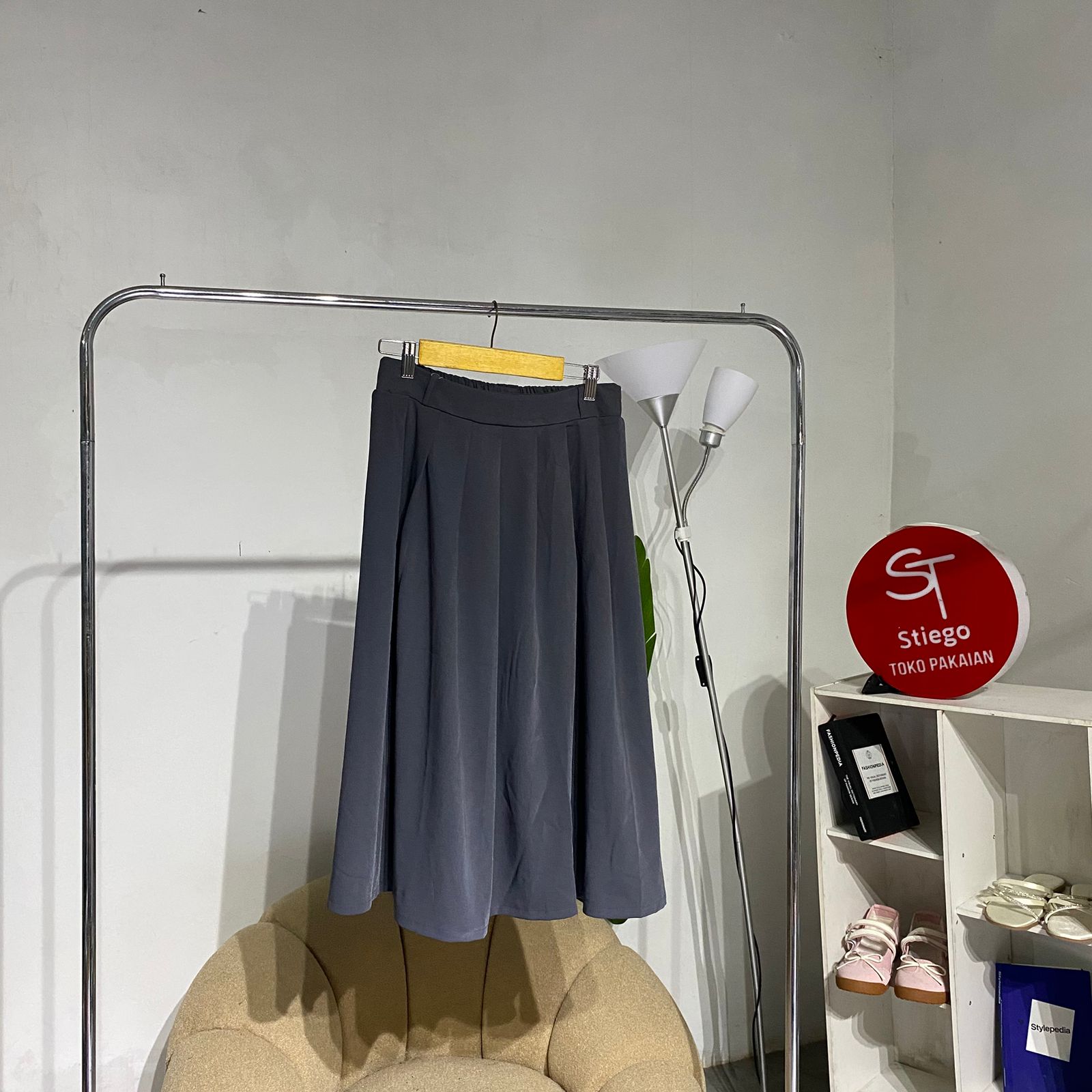 Rok wanita midi polos