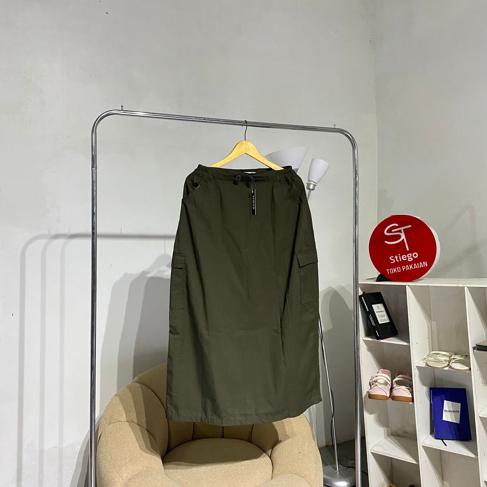 Rok wanita stiego cargo