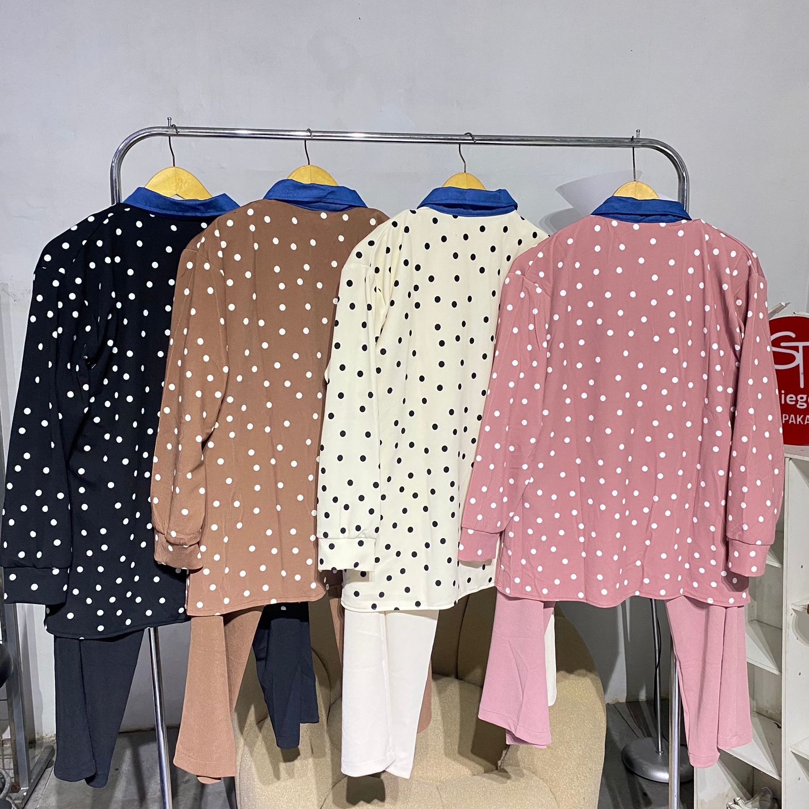 onset wanita polkadot atasan & celana