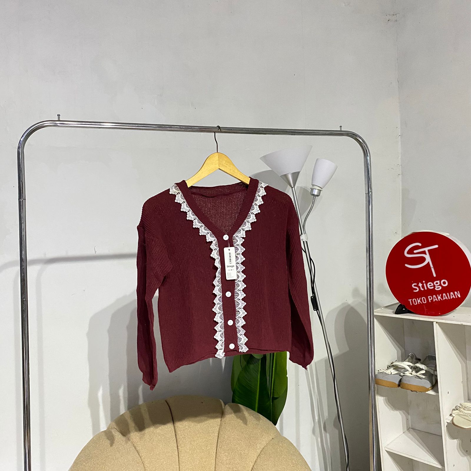 Atasan knit renda