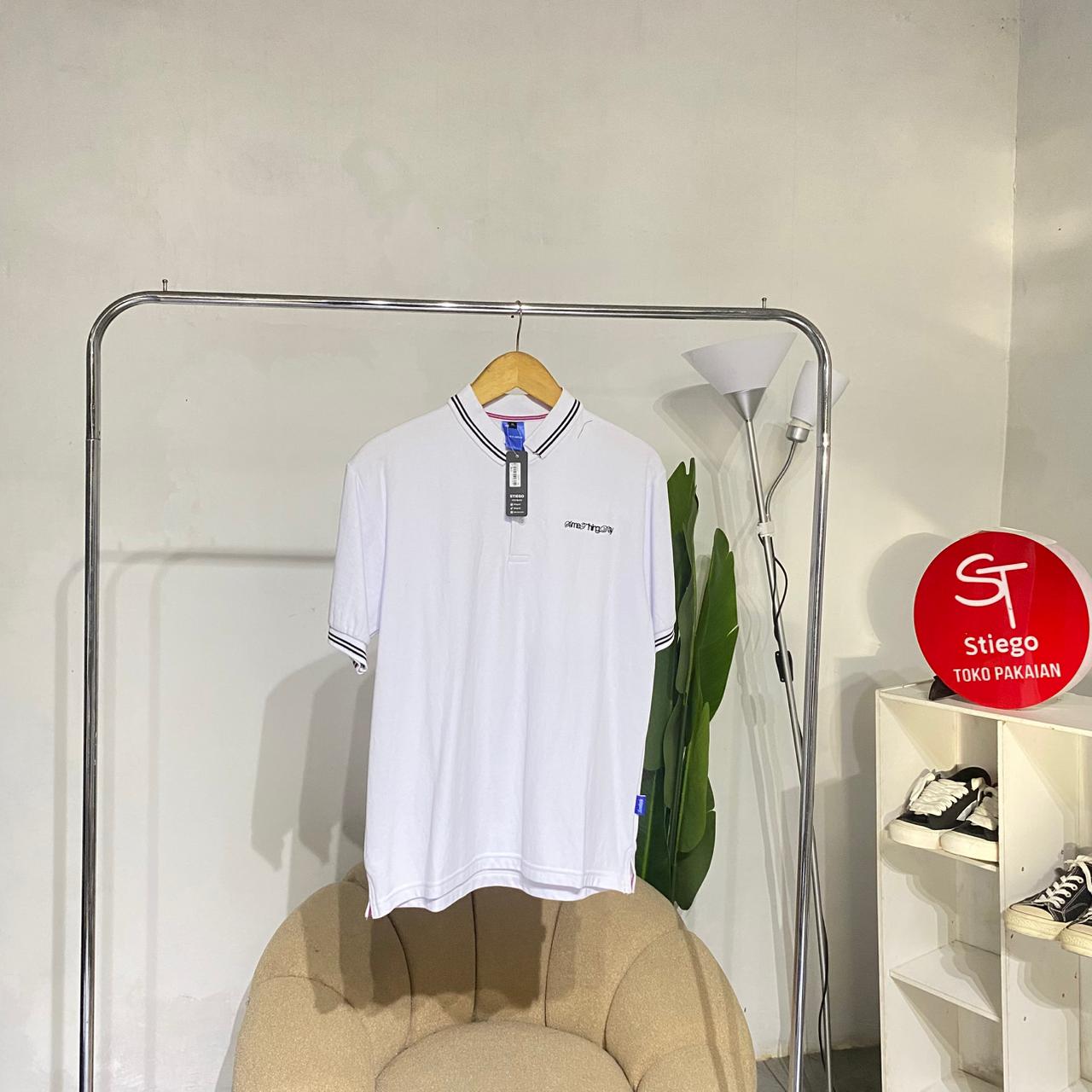 Atasan koos polo ame  pria lengan pendek