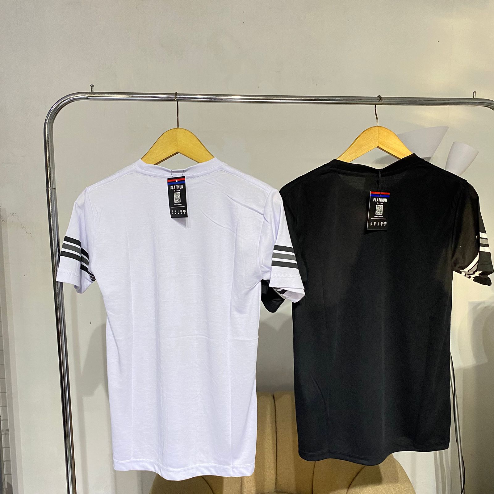 kaos platinum word pria