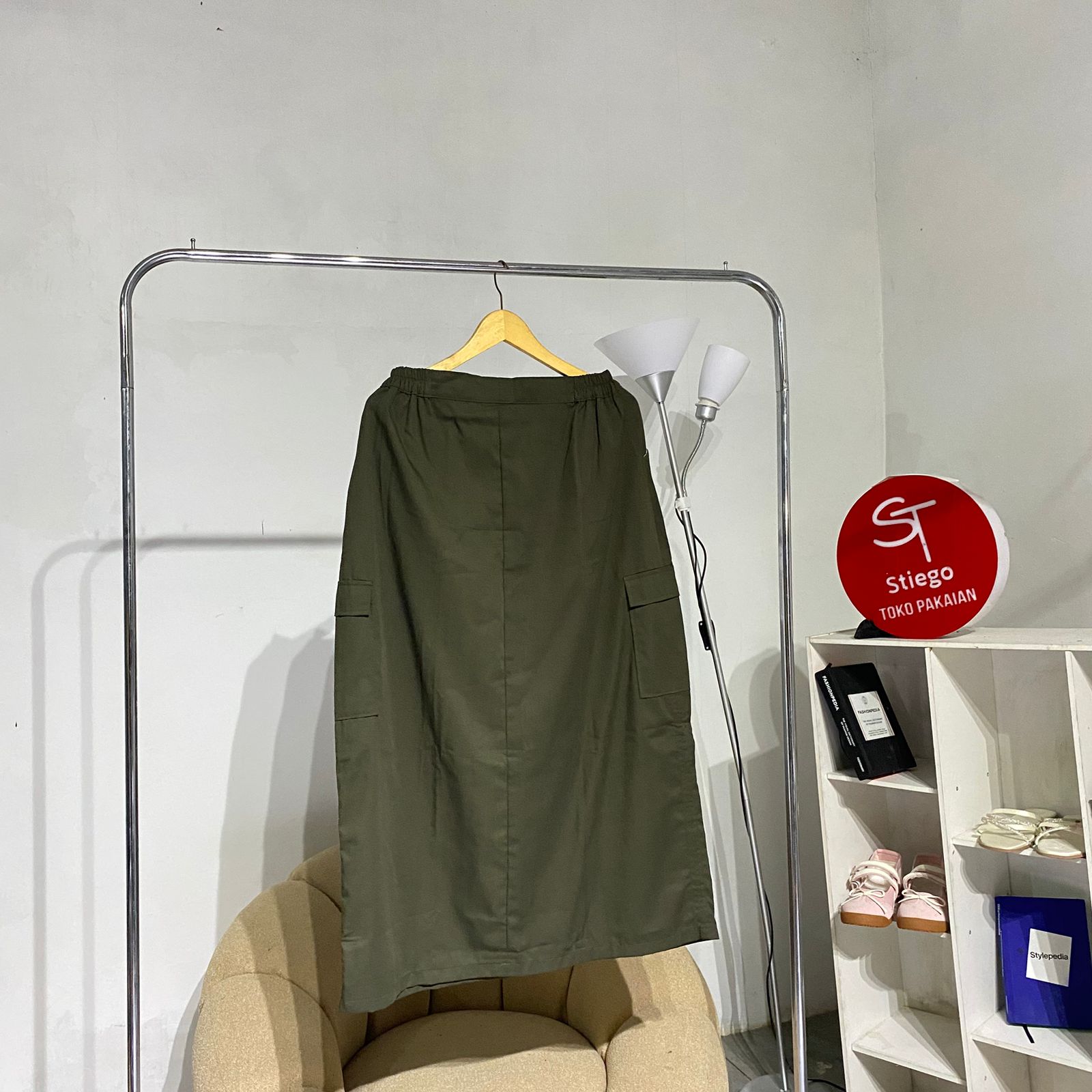 Rok wanita stiego cargo