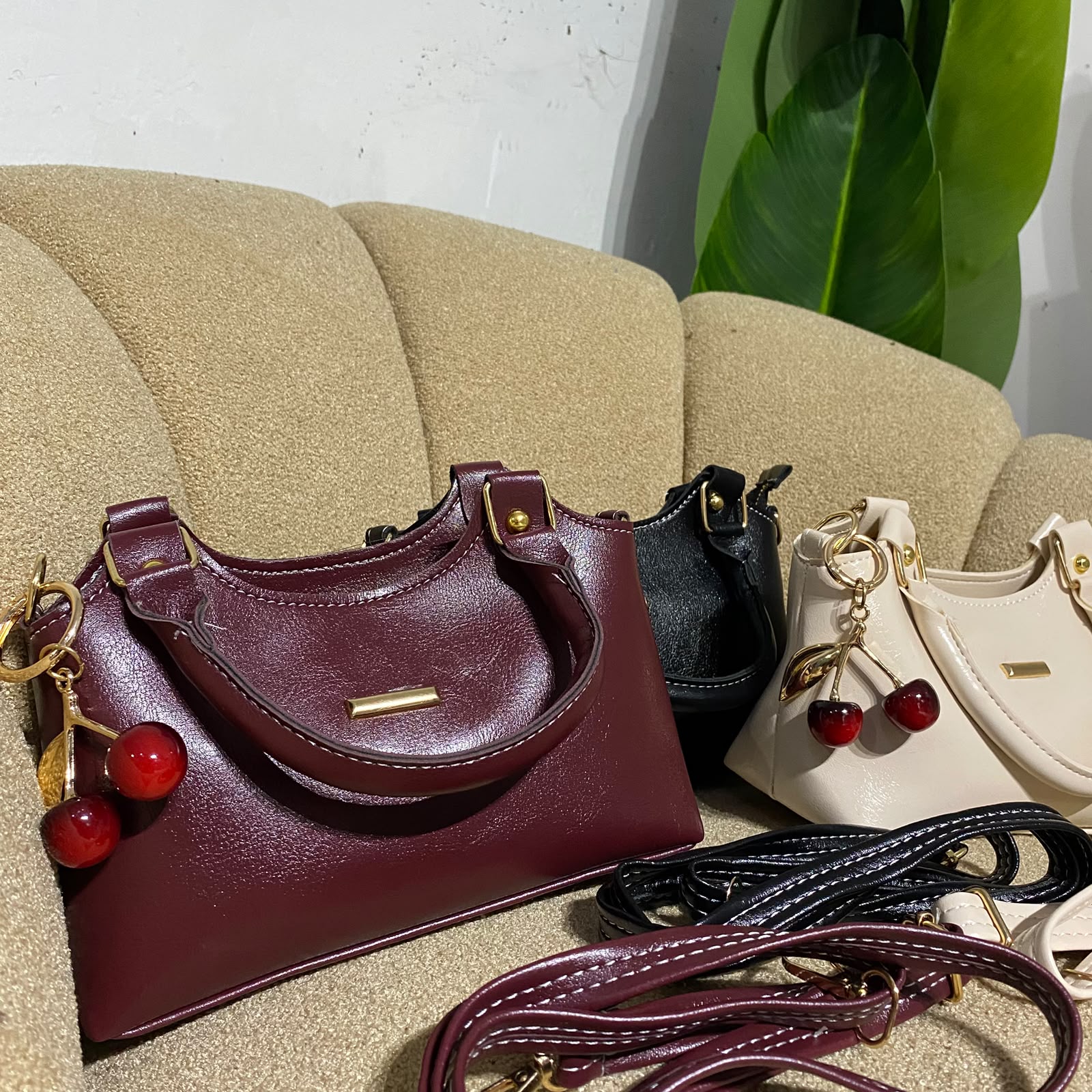Tas wanita sling bag Yona bag