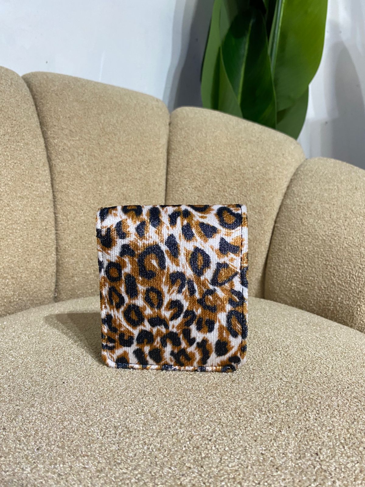 Dompet leopard