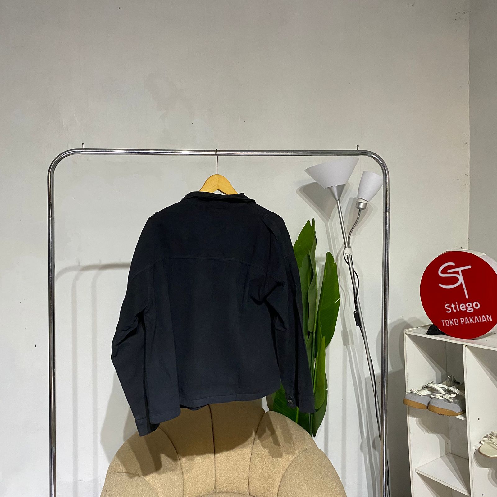 jaket   wanita jeans Basic hitam