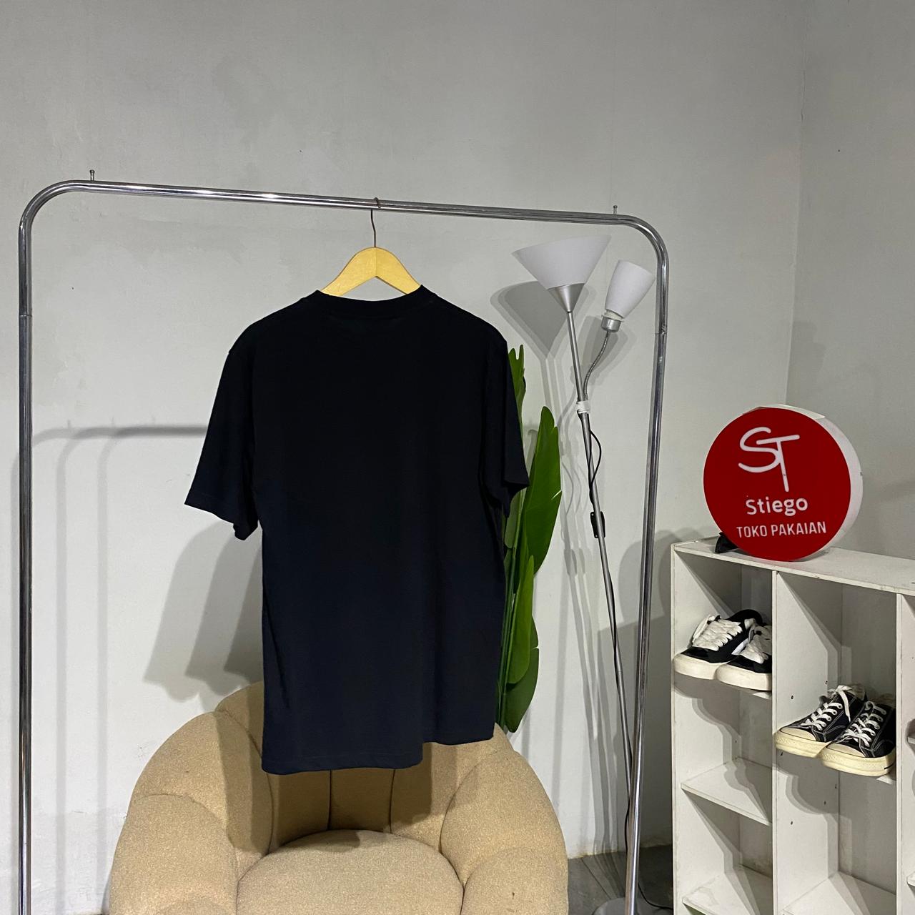 Kaos neverded oversize pria lengan pendek