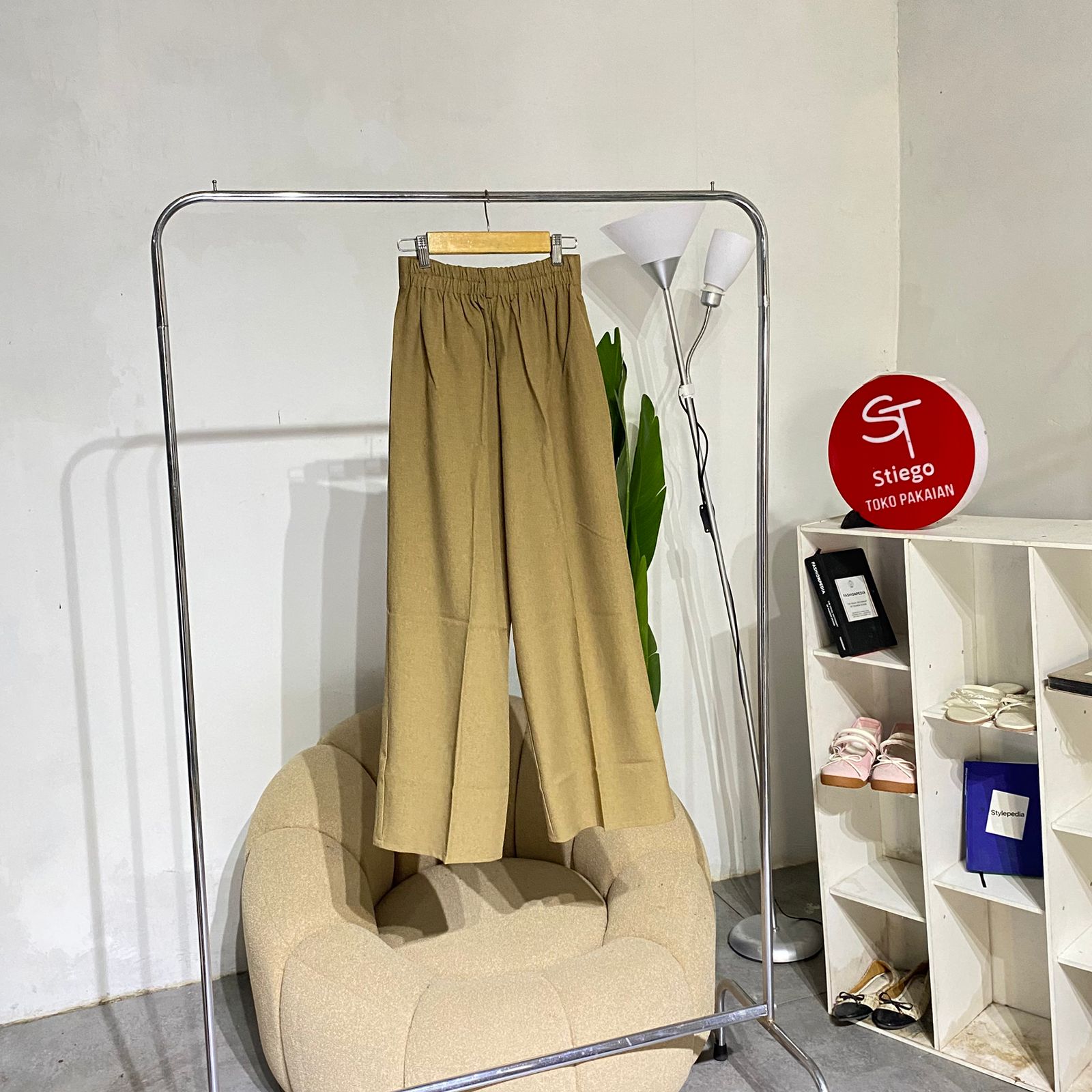 Celana wanita loose  elora pants