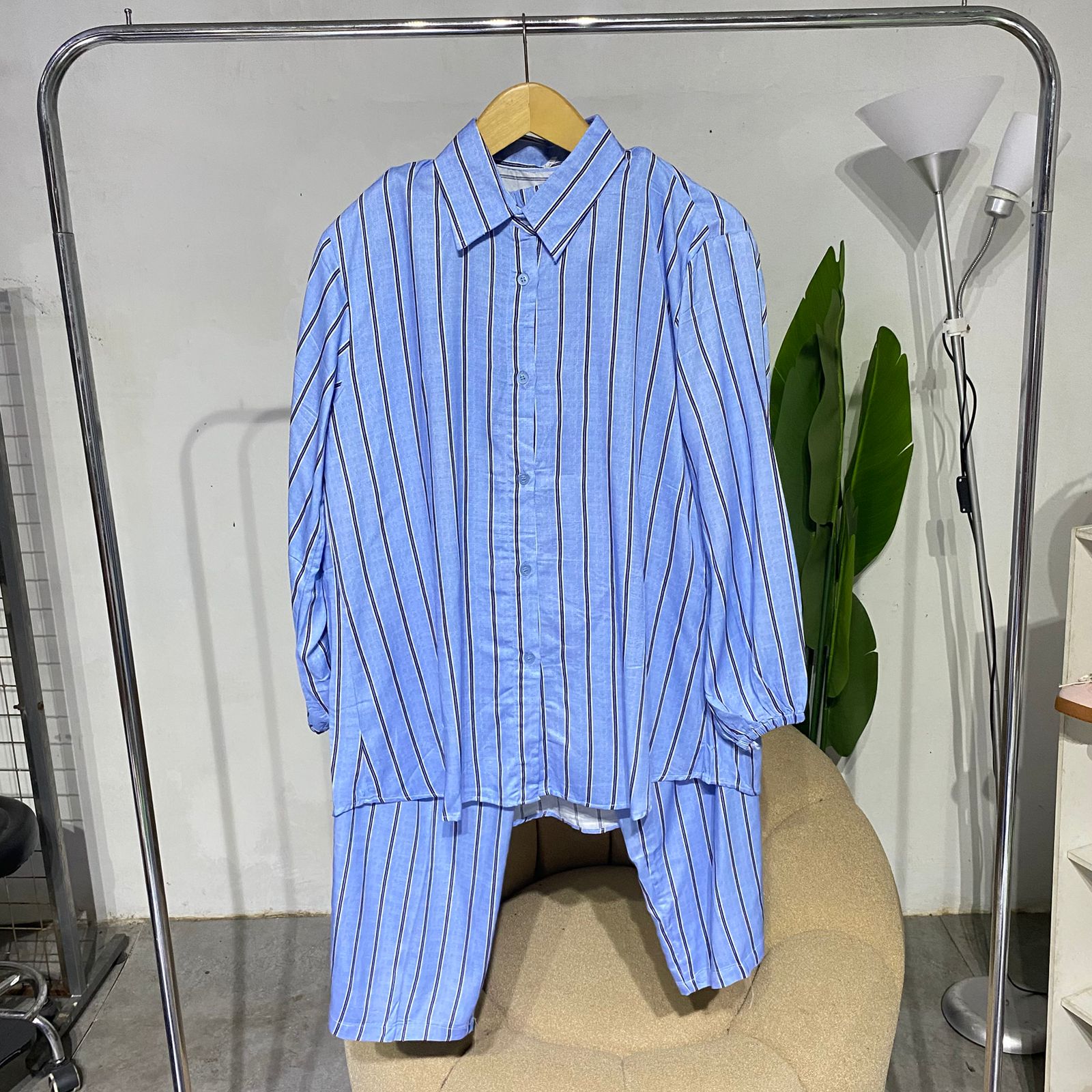 onset wanita kemeja  & celana stripe