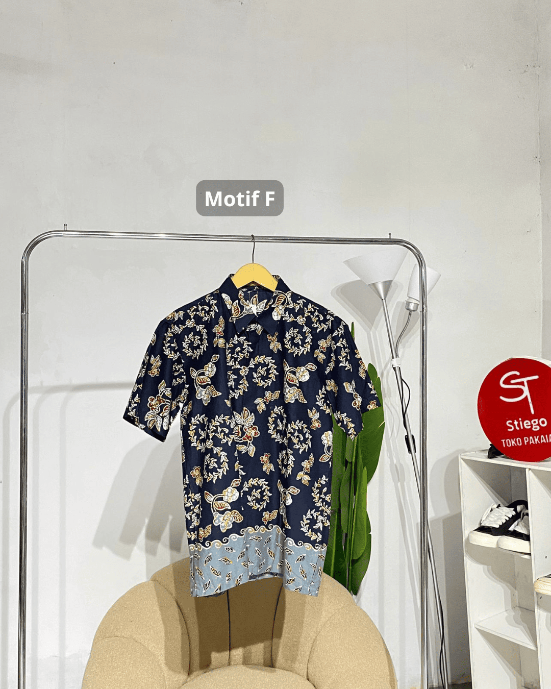 Kemeja batik lengan pendek pria  Kuda mas