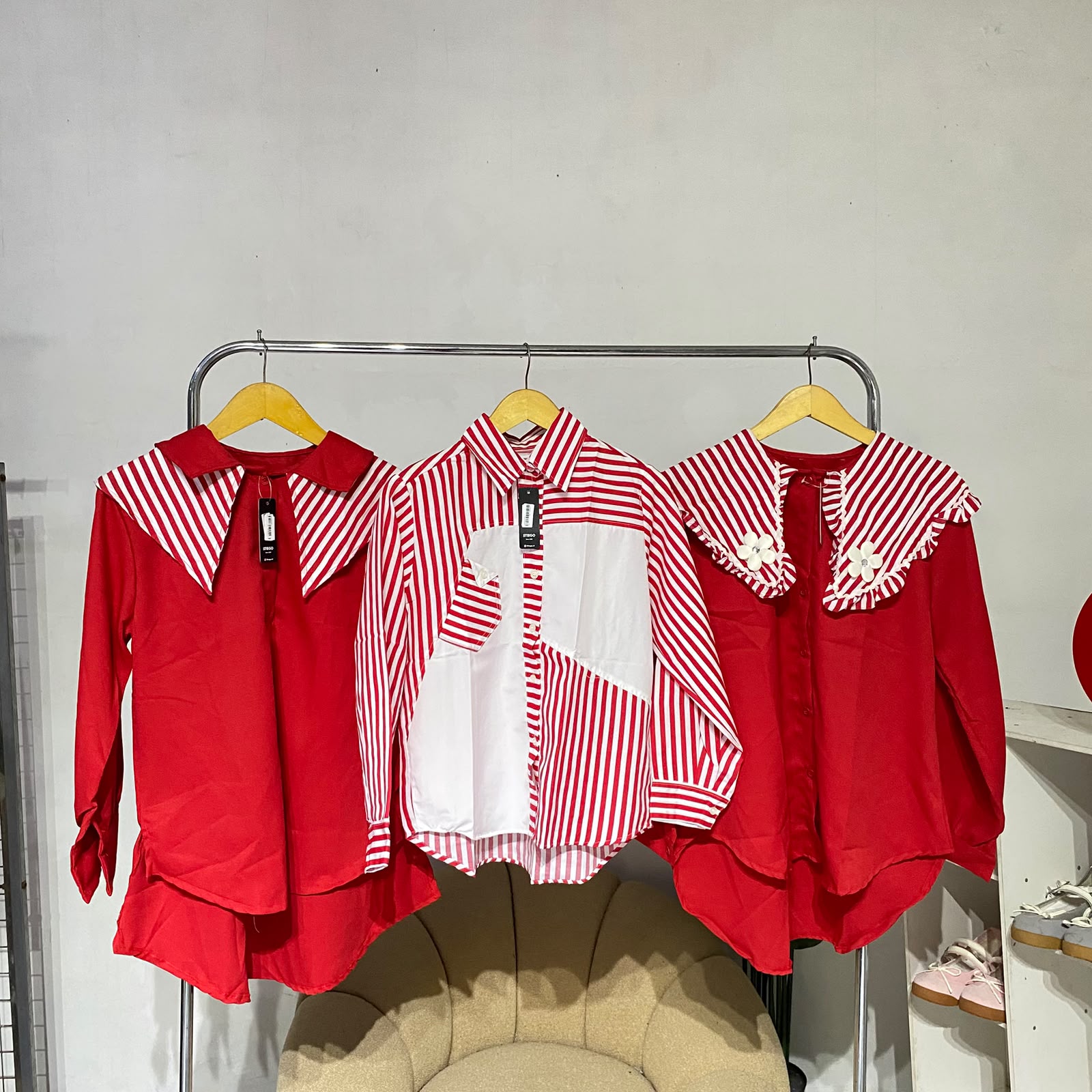 Kemeja wanita Merah Putih