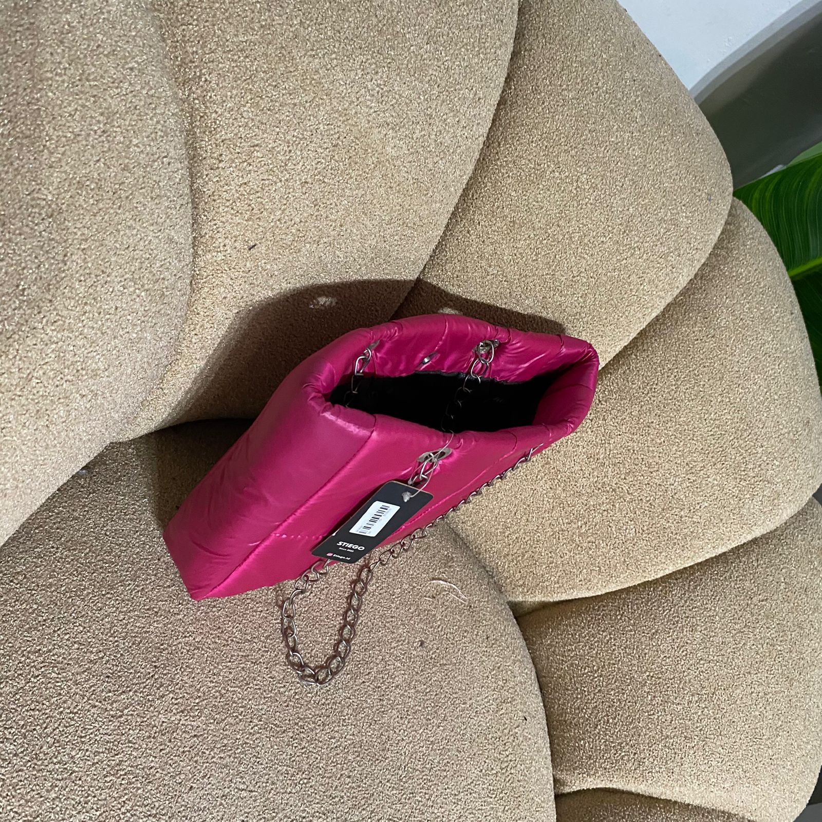 Tas slempang wanita motif Asyila glosy