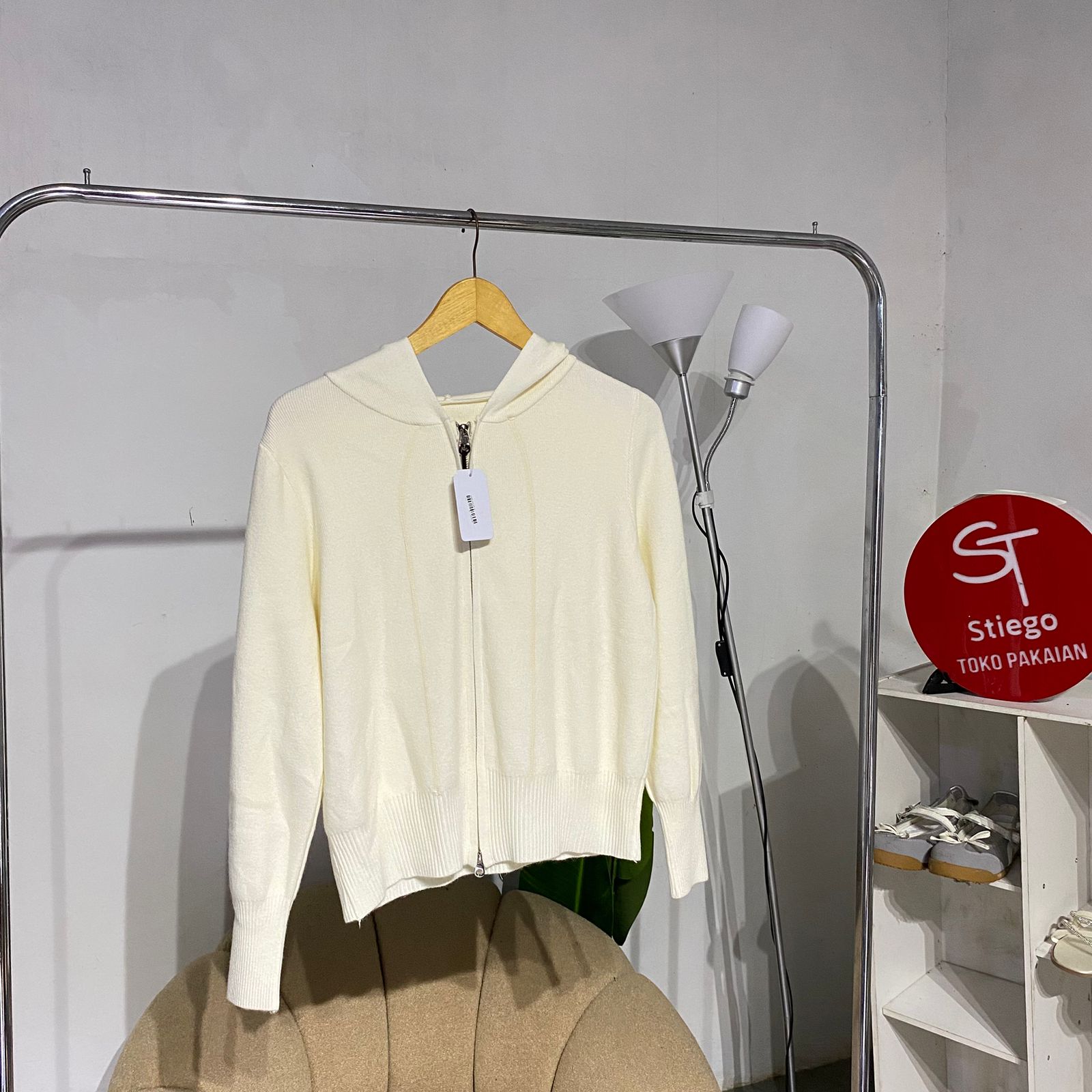 Sweater ziper knit lily