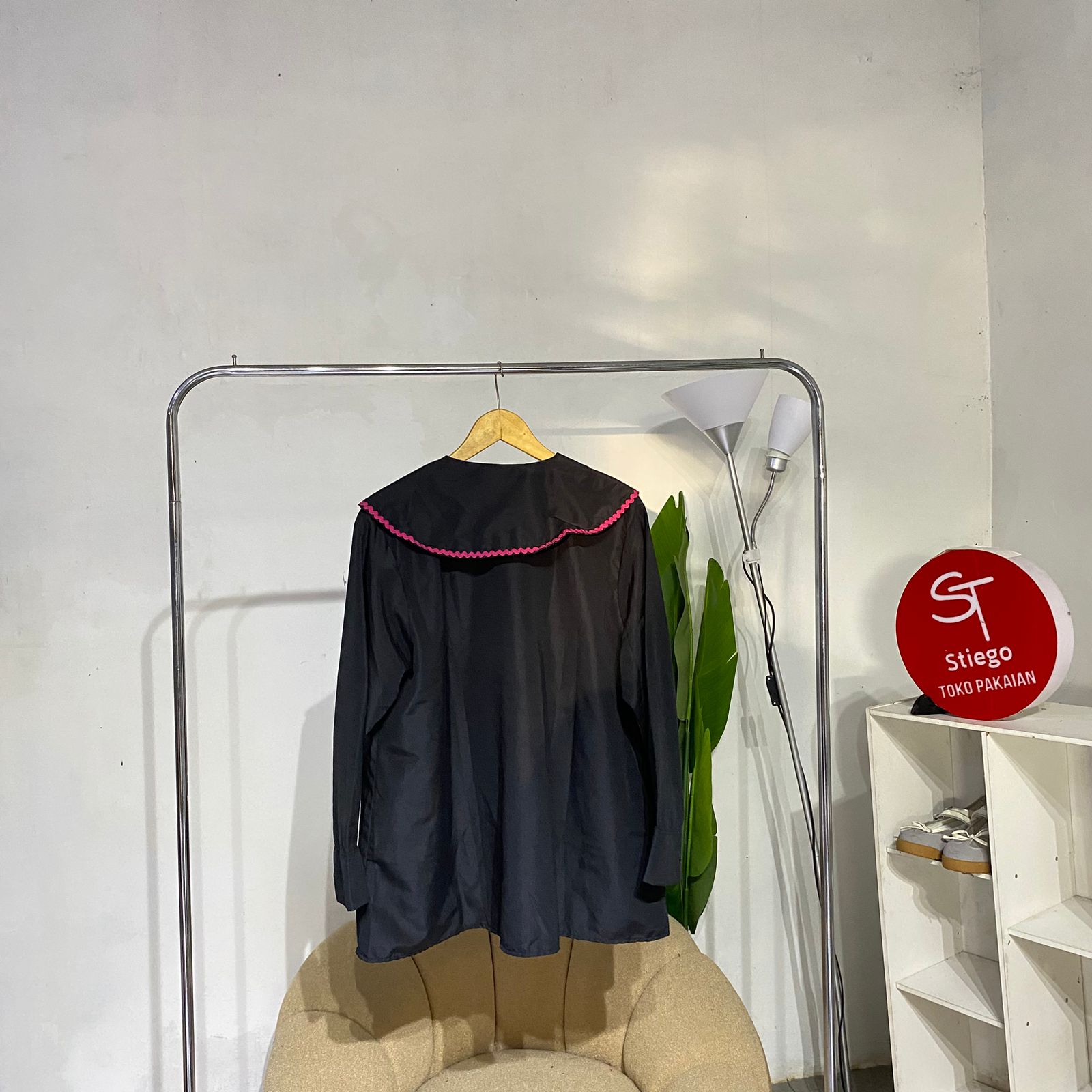kemeja  wanita renda
