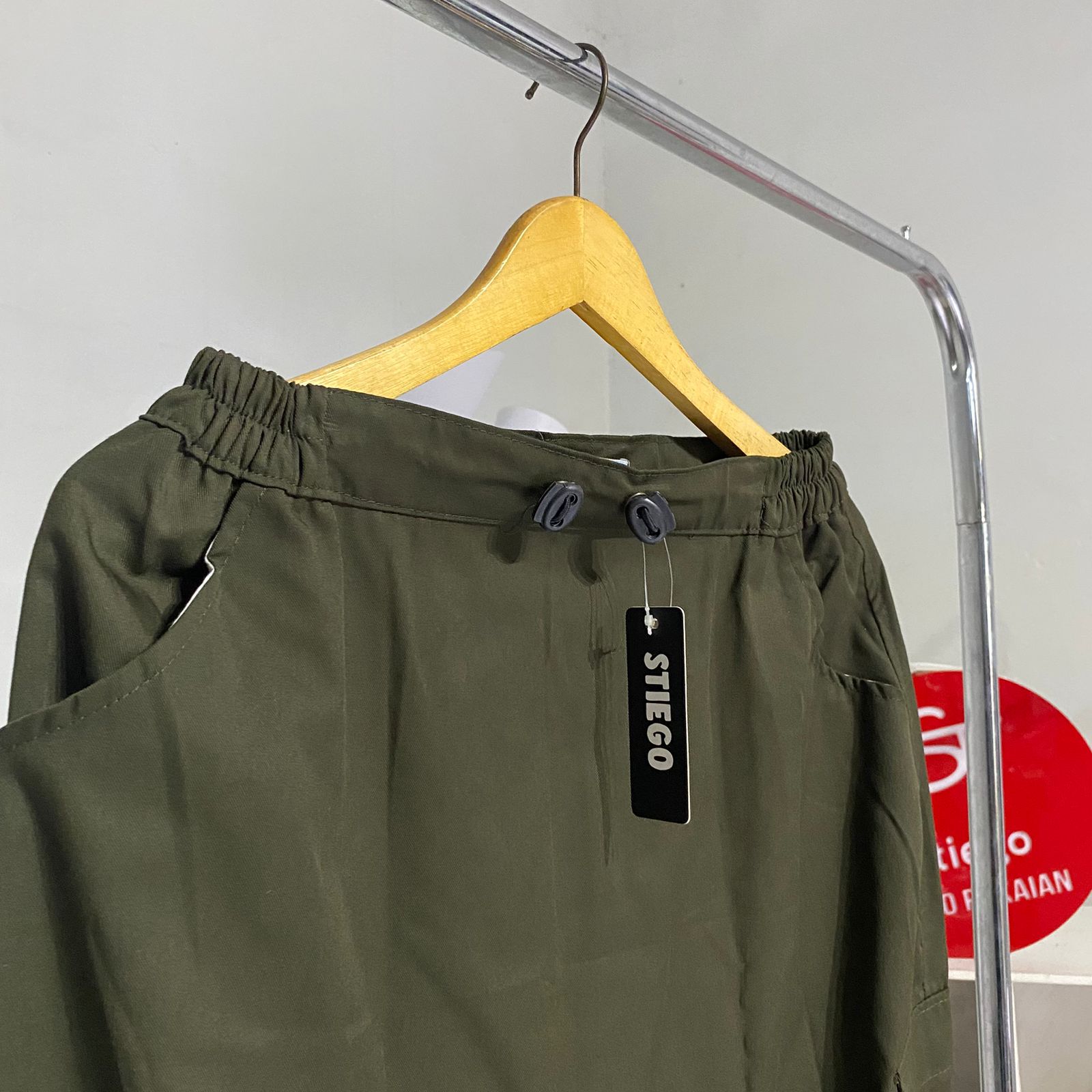 Rok wanita stiego cargo