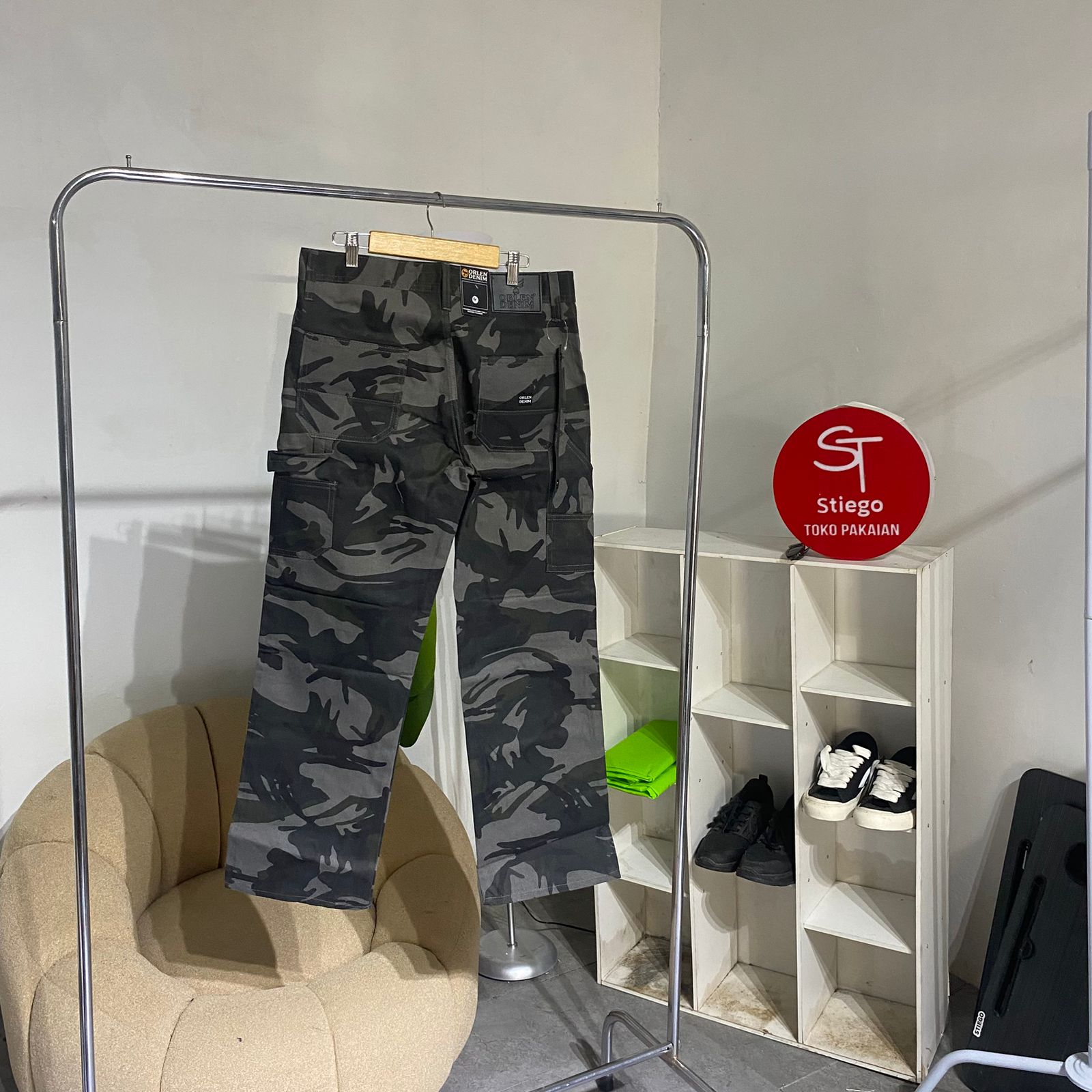 Celana pria loreng camo baggy